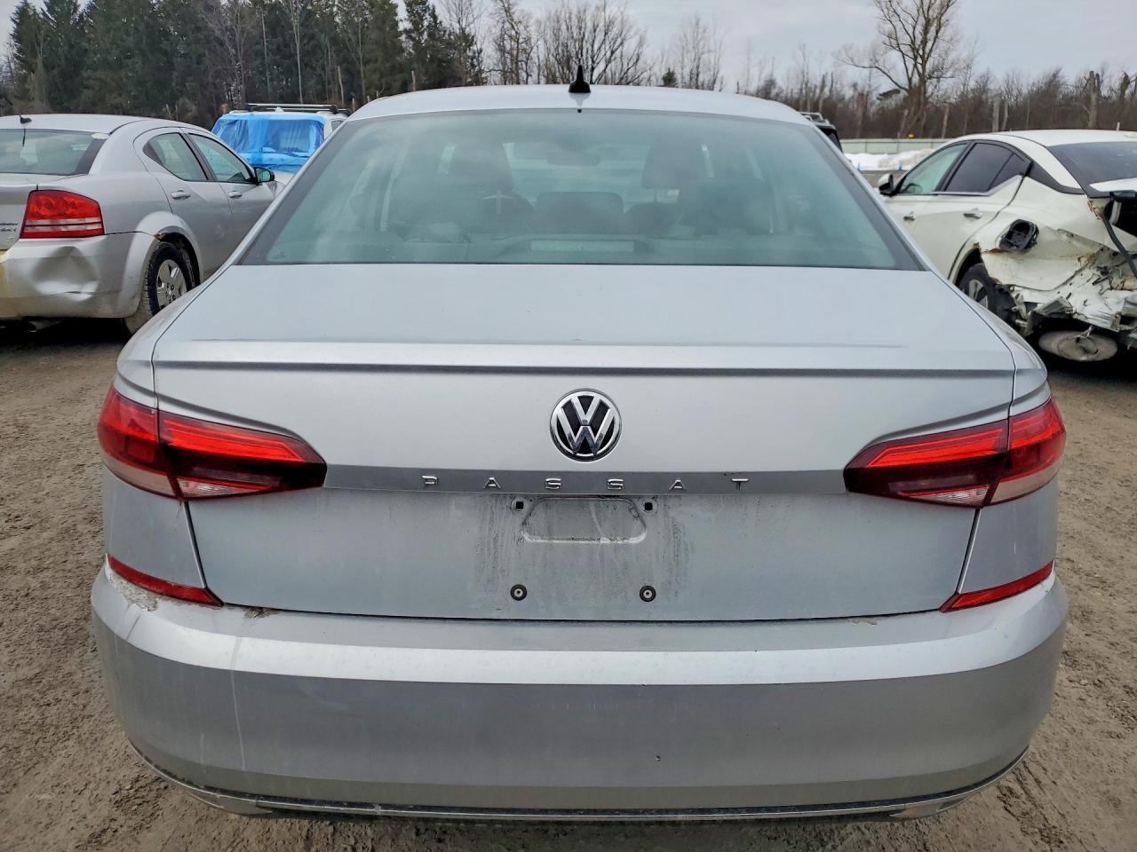 2020 Volkswagen Passat Se - Фото 6