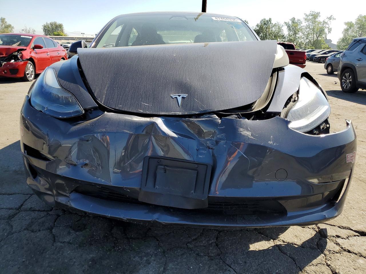 2023 Tesla Model 3 - Фото 5
