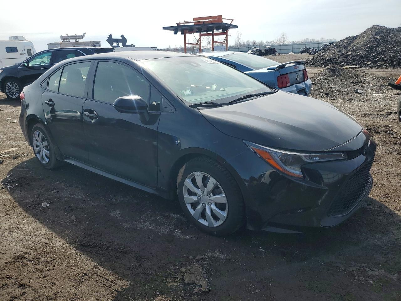 2021 Toyota Corolla Le - Image 4