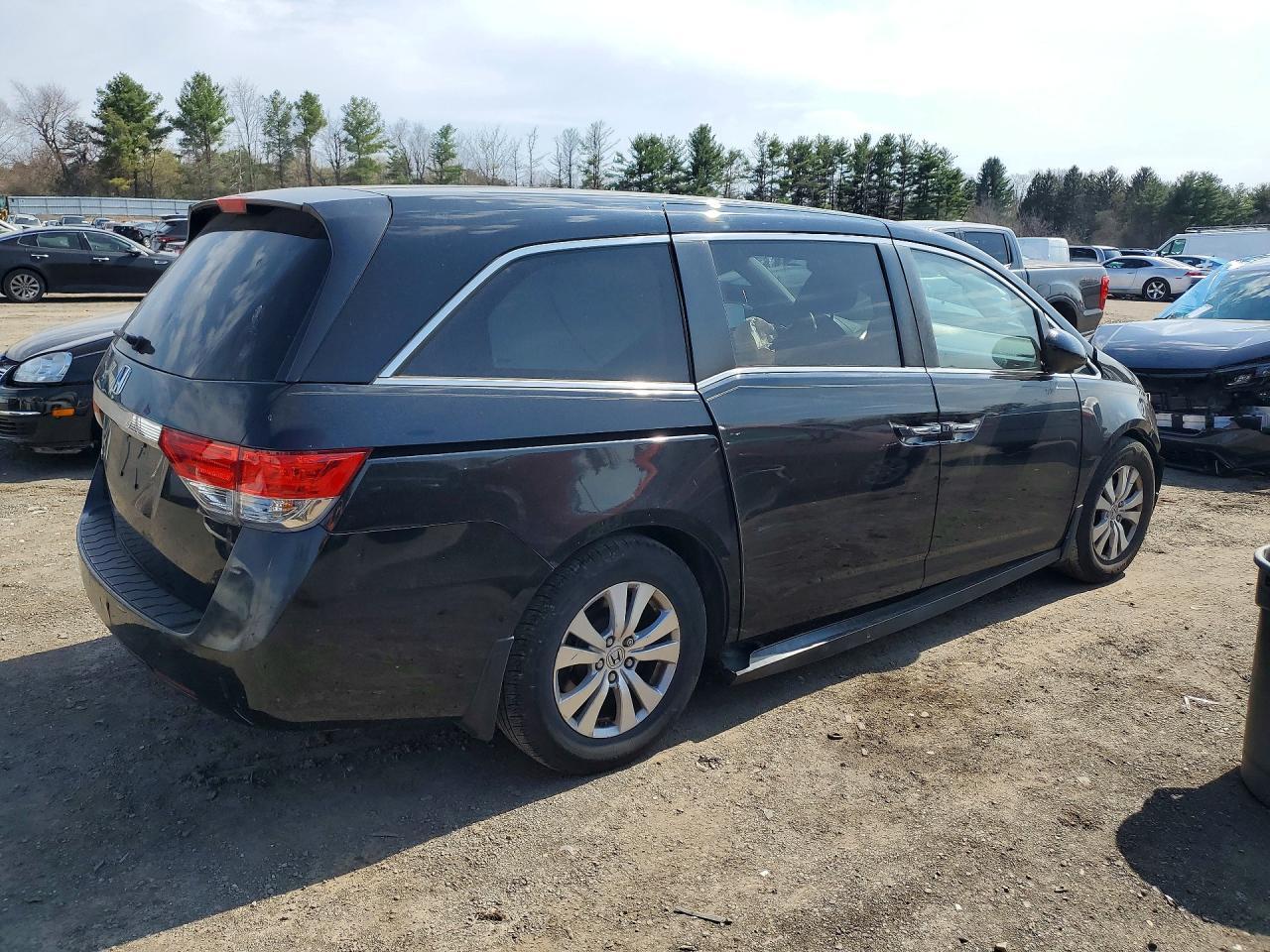 2014 Honda Odyssey Ex - Фото 3