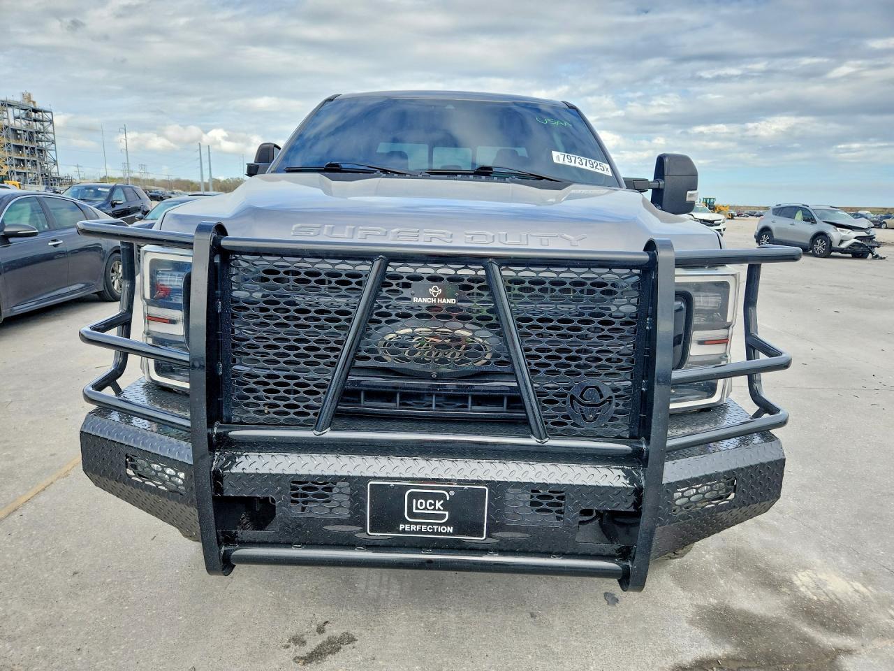 2021 Ford F250 Super Duty - Фото 5