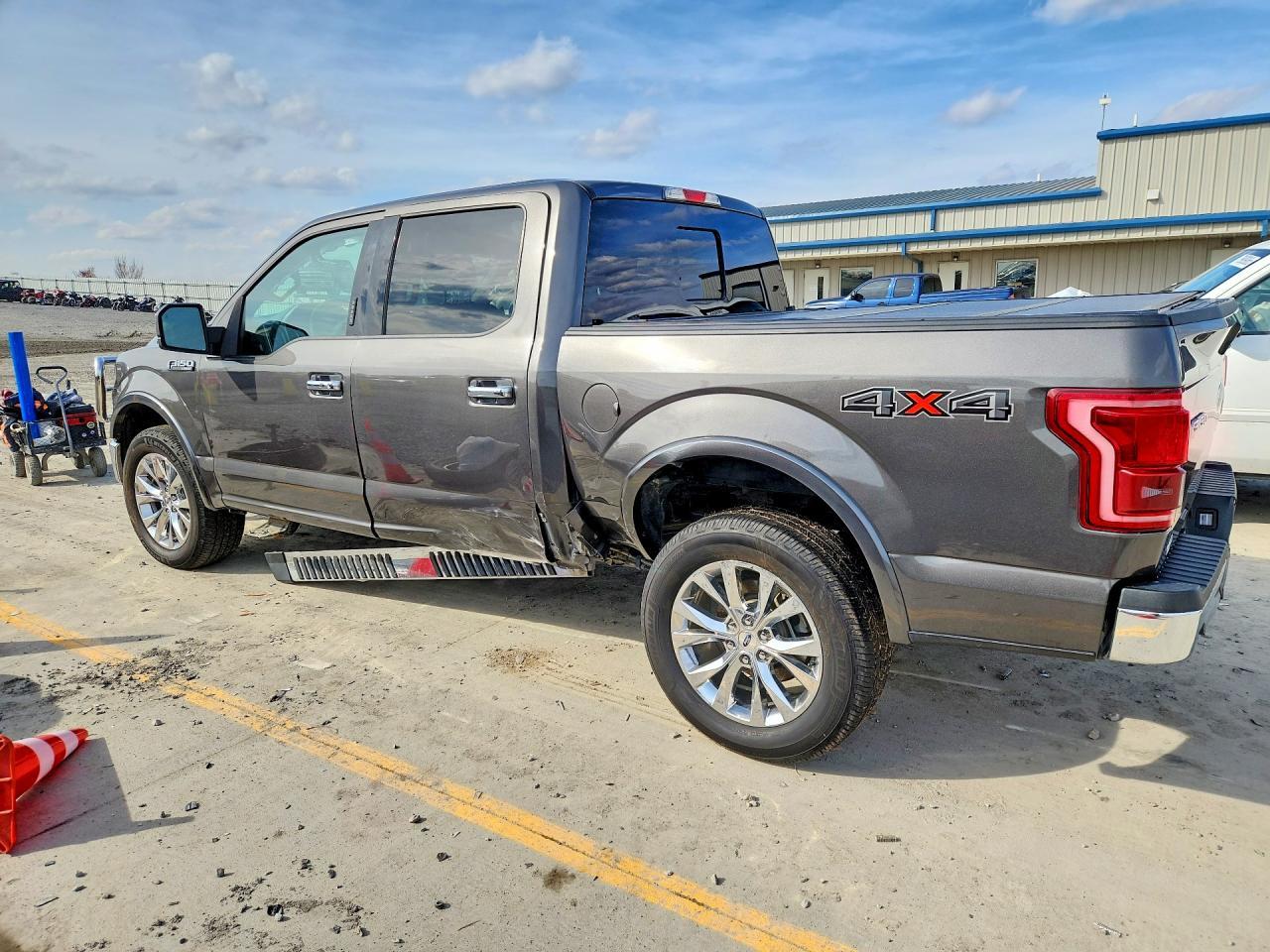 2017 Ford F150 Supercrew - Фото 2