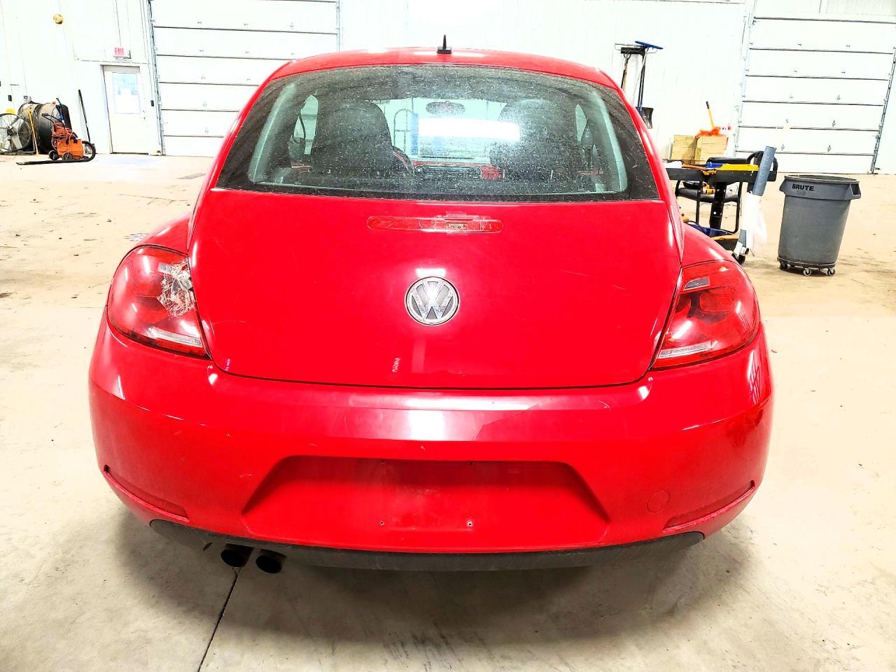 2012 Volkswagen Beetle - Image 6