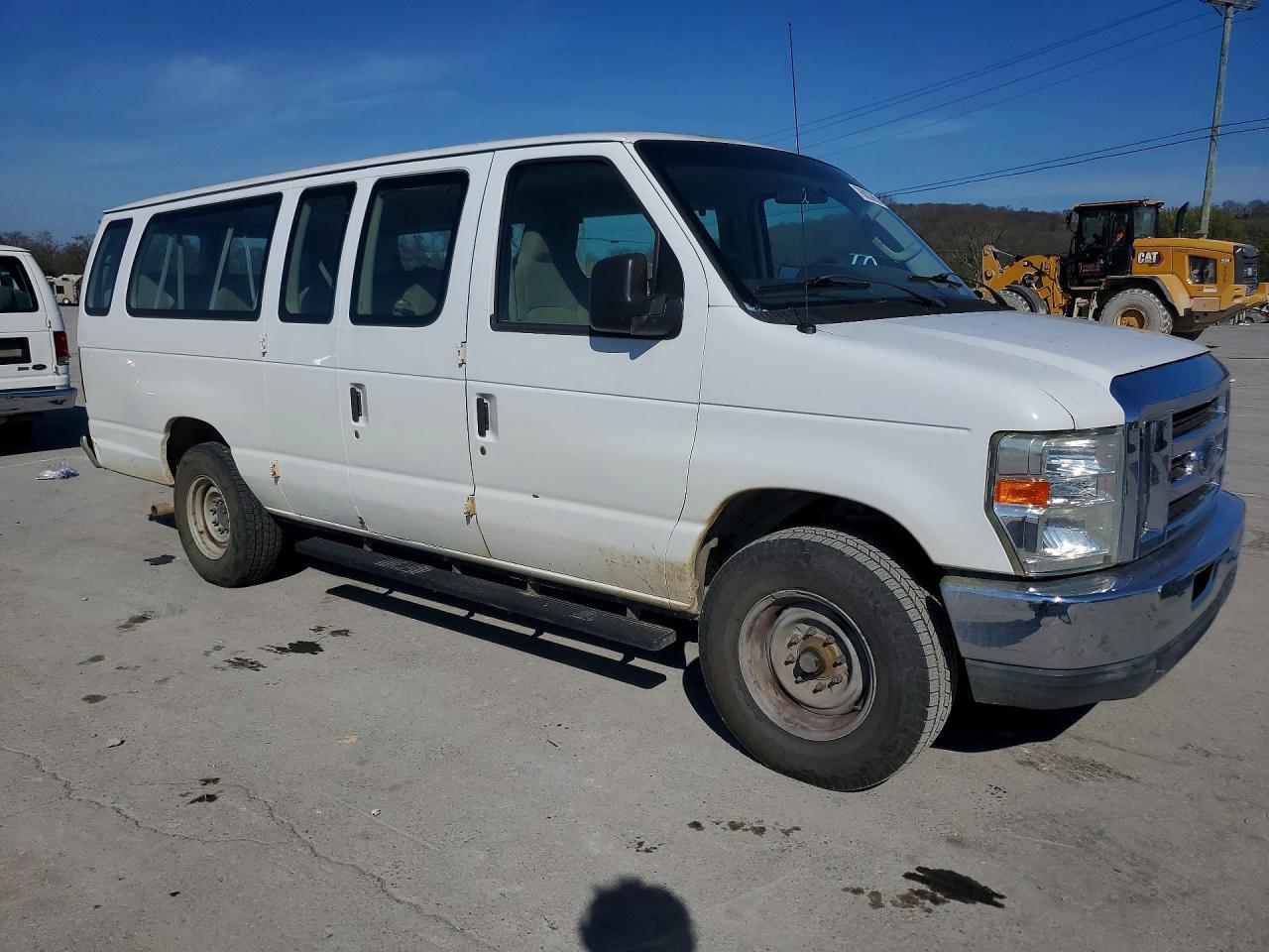 2012 Ford Econoline E350 - Фото 4