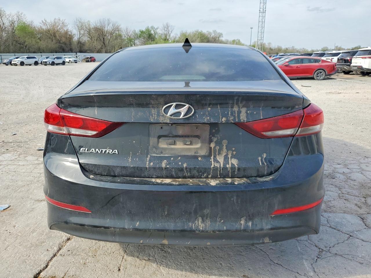 2017 Hyundai Elantra - Фото 6