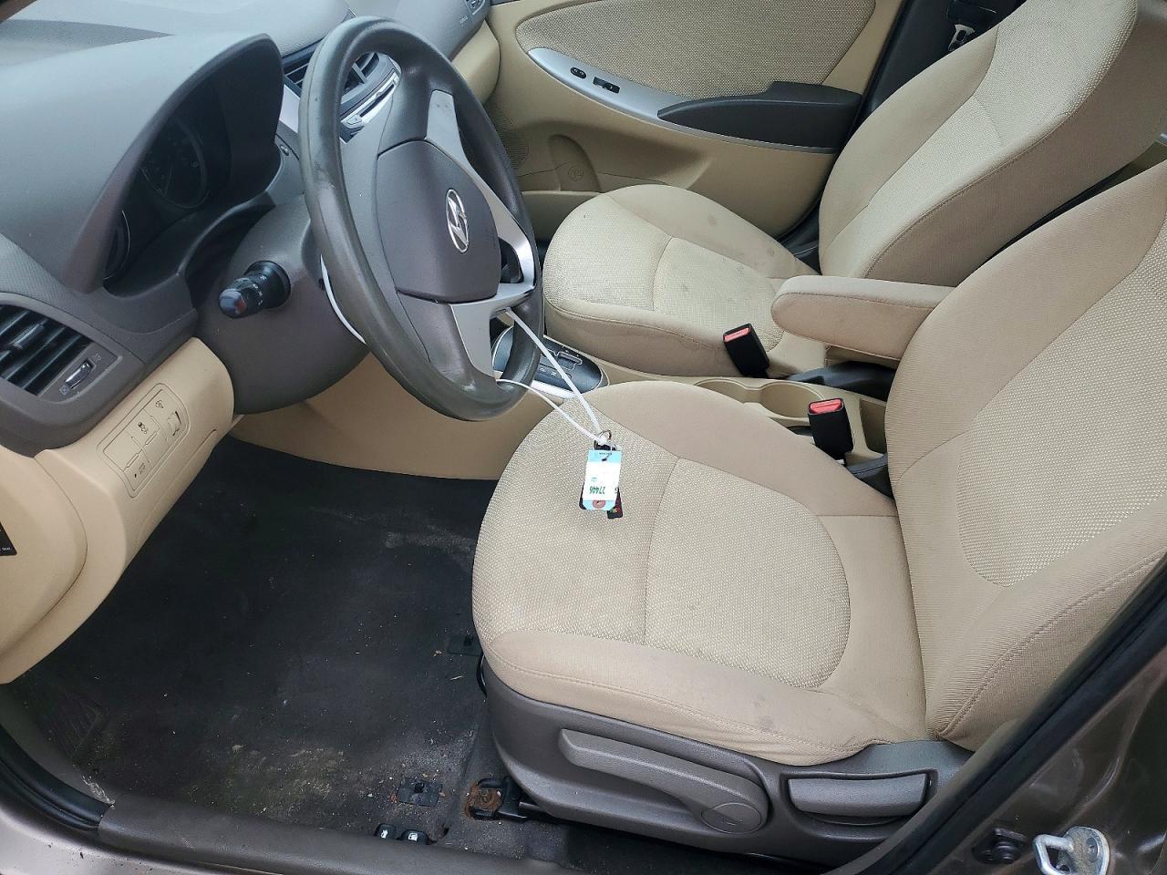 2013 Hyundai Accent Gls - Image 7