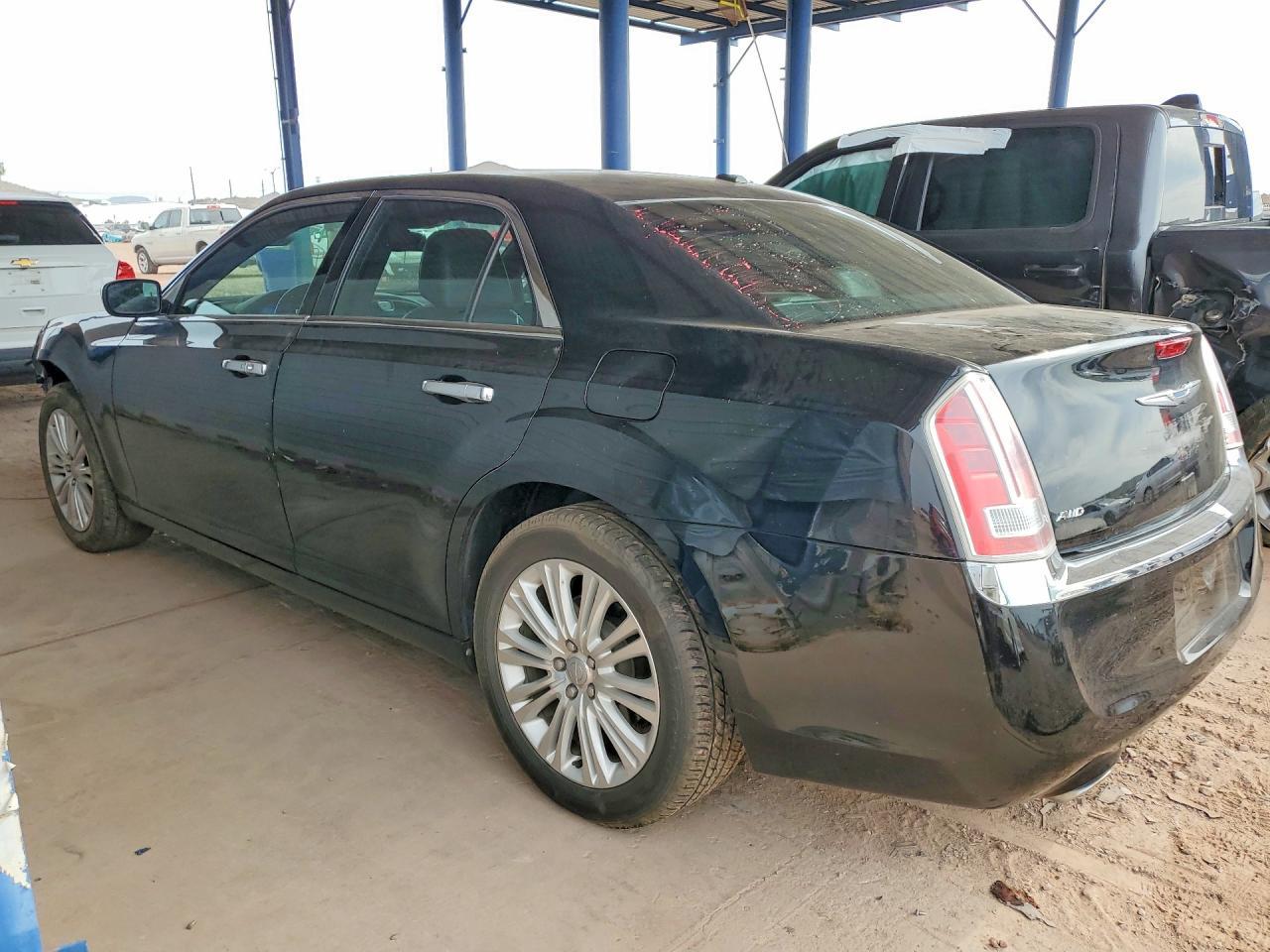2014 Chrysler 300C - Фото 2
