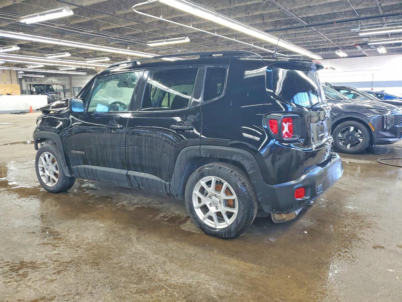 2019 Jeep Renegade Latitude - Фото 2