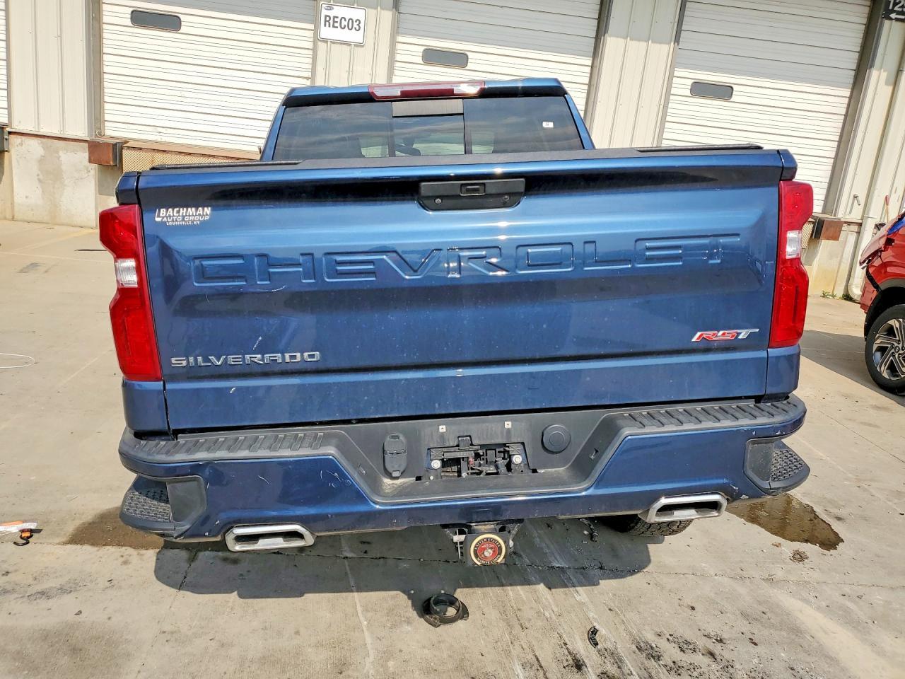 2021 Chevrolet Silverado K1500 Rst - Фото 6