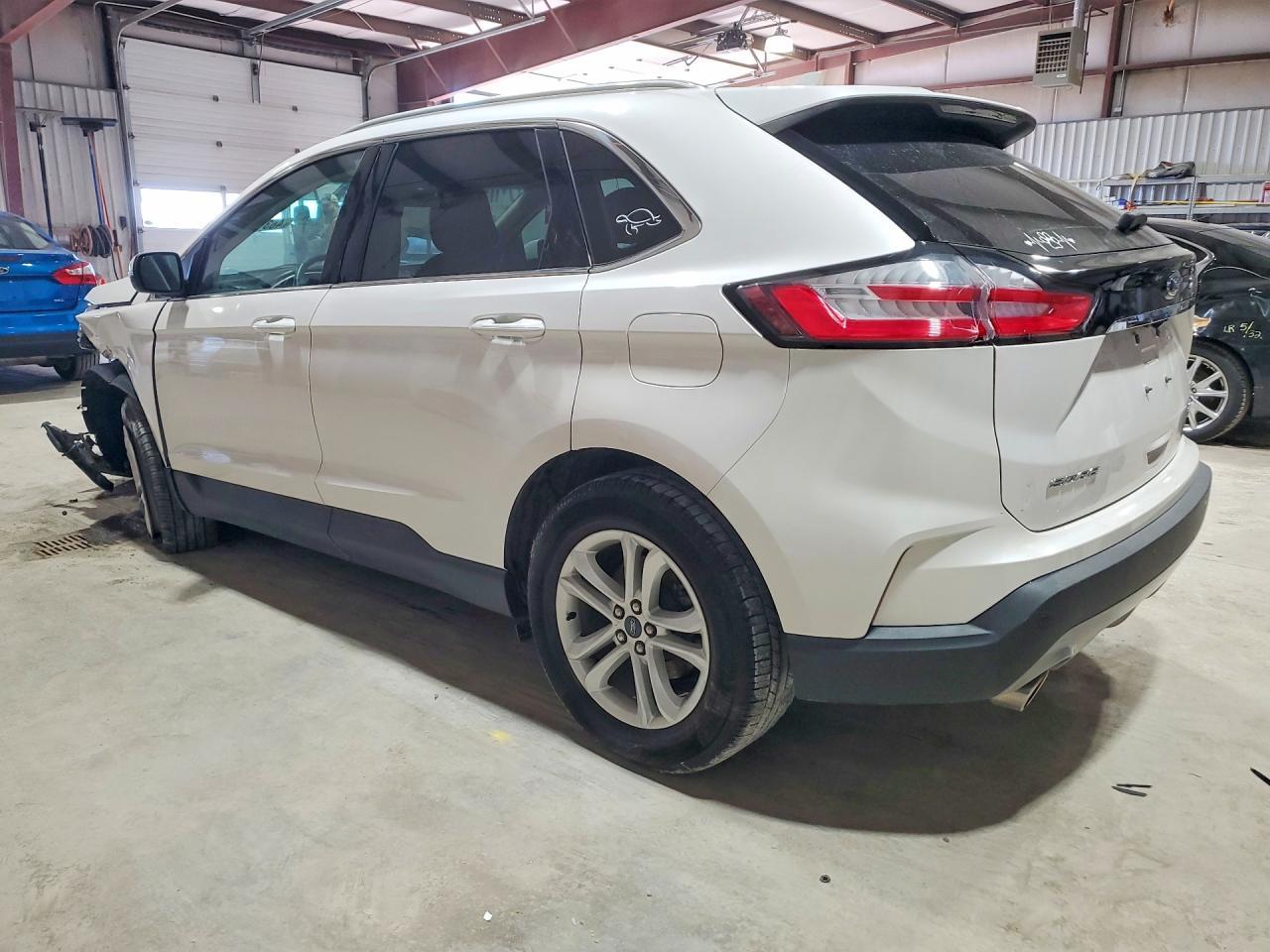 2019 Ford Edge Sel - Фото 2