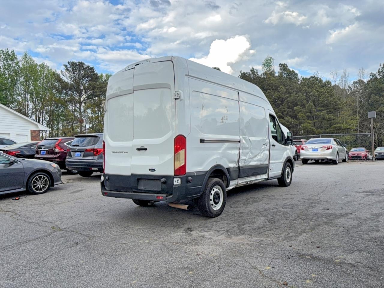 2022 Ford Transit T-250 - Фото 4