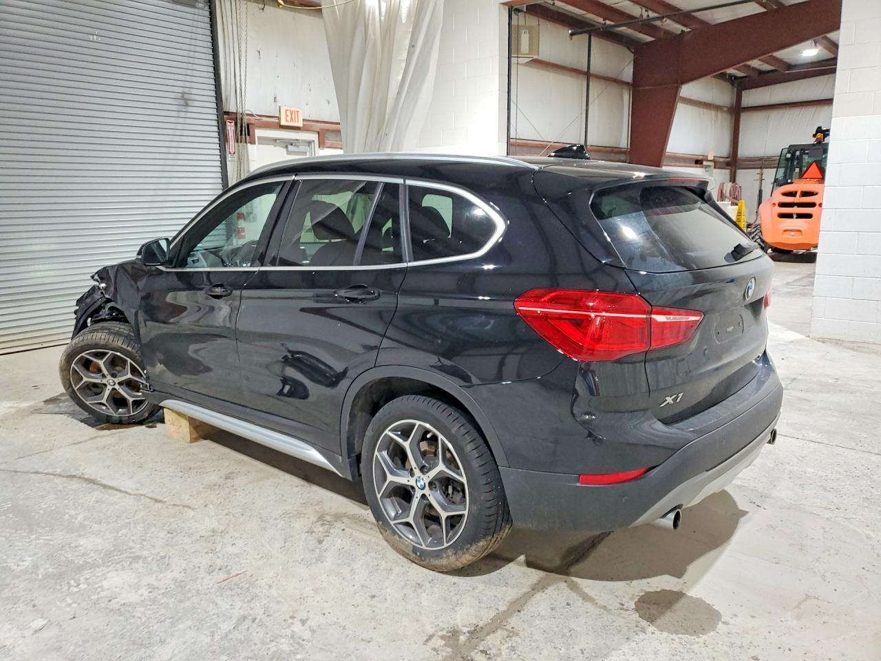 2018 BMW X1 xDrive28I - Фото 2