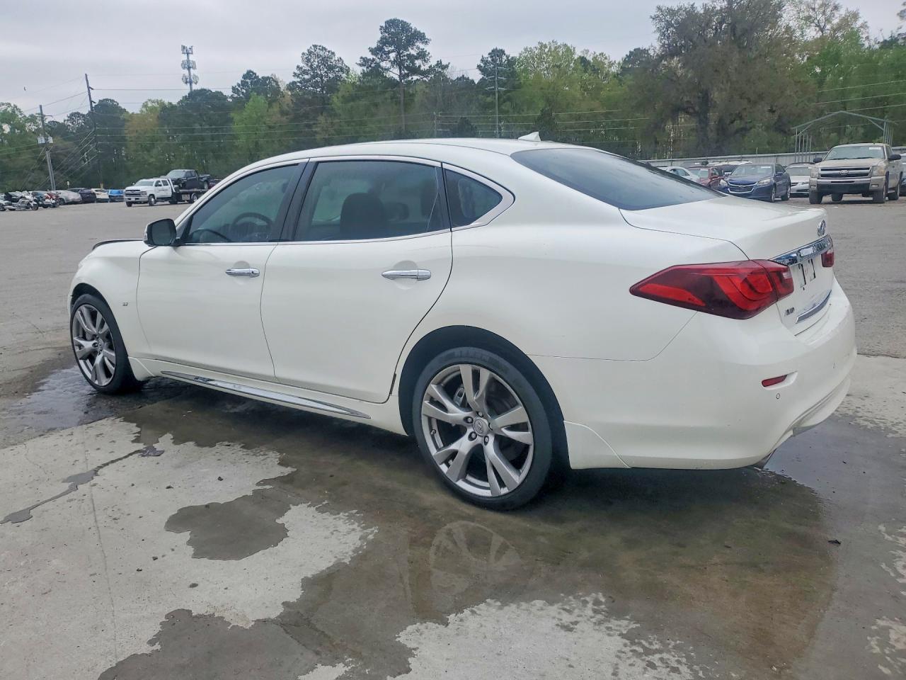 2016 Infiniti Q70L 3.7 - Фото 2