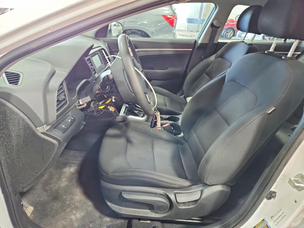 2020 Hyundai Elantra Se - Image 7