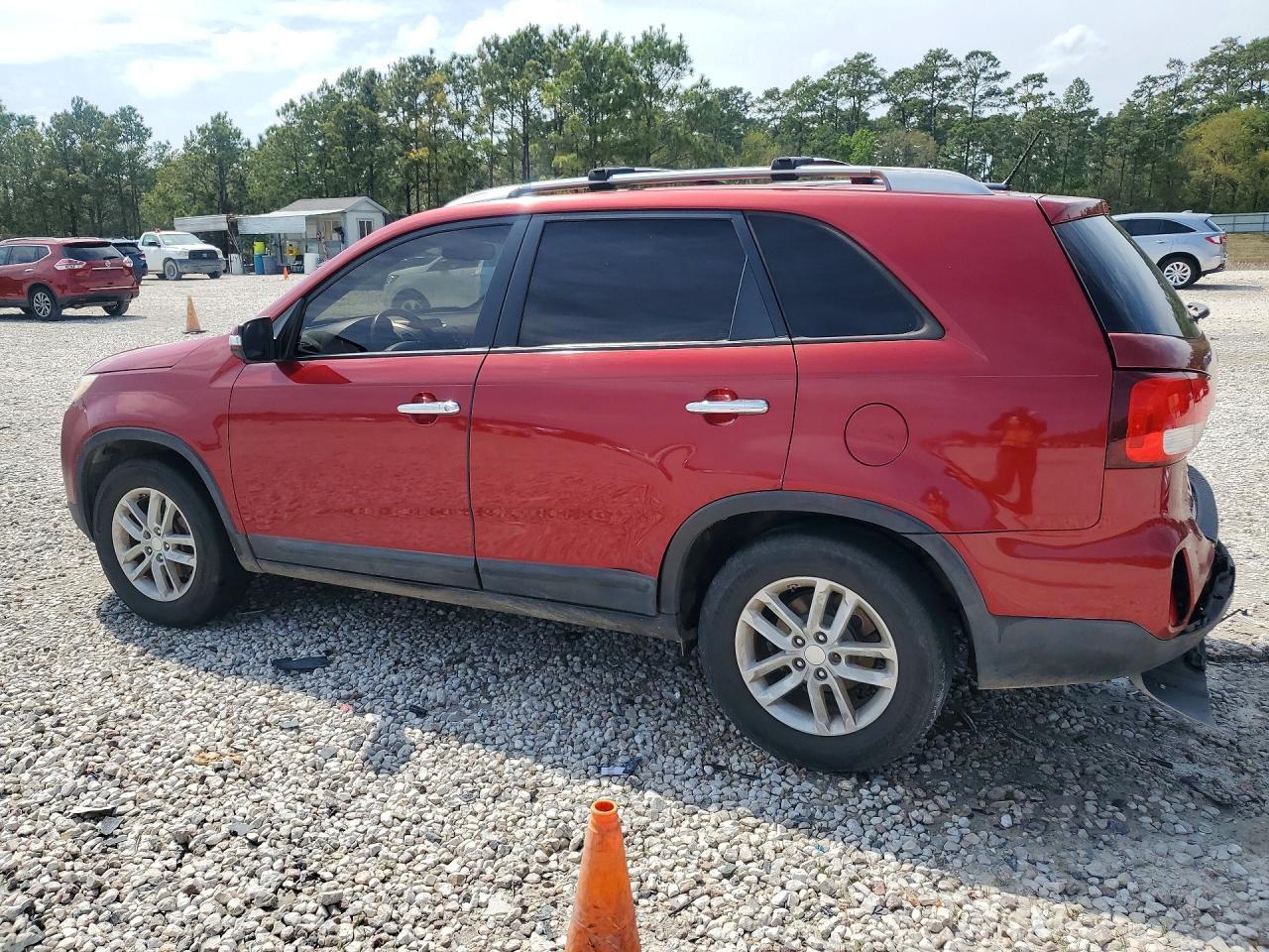 2014 Kia Sorento Lx - Image 2
