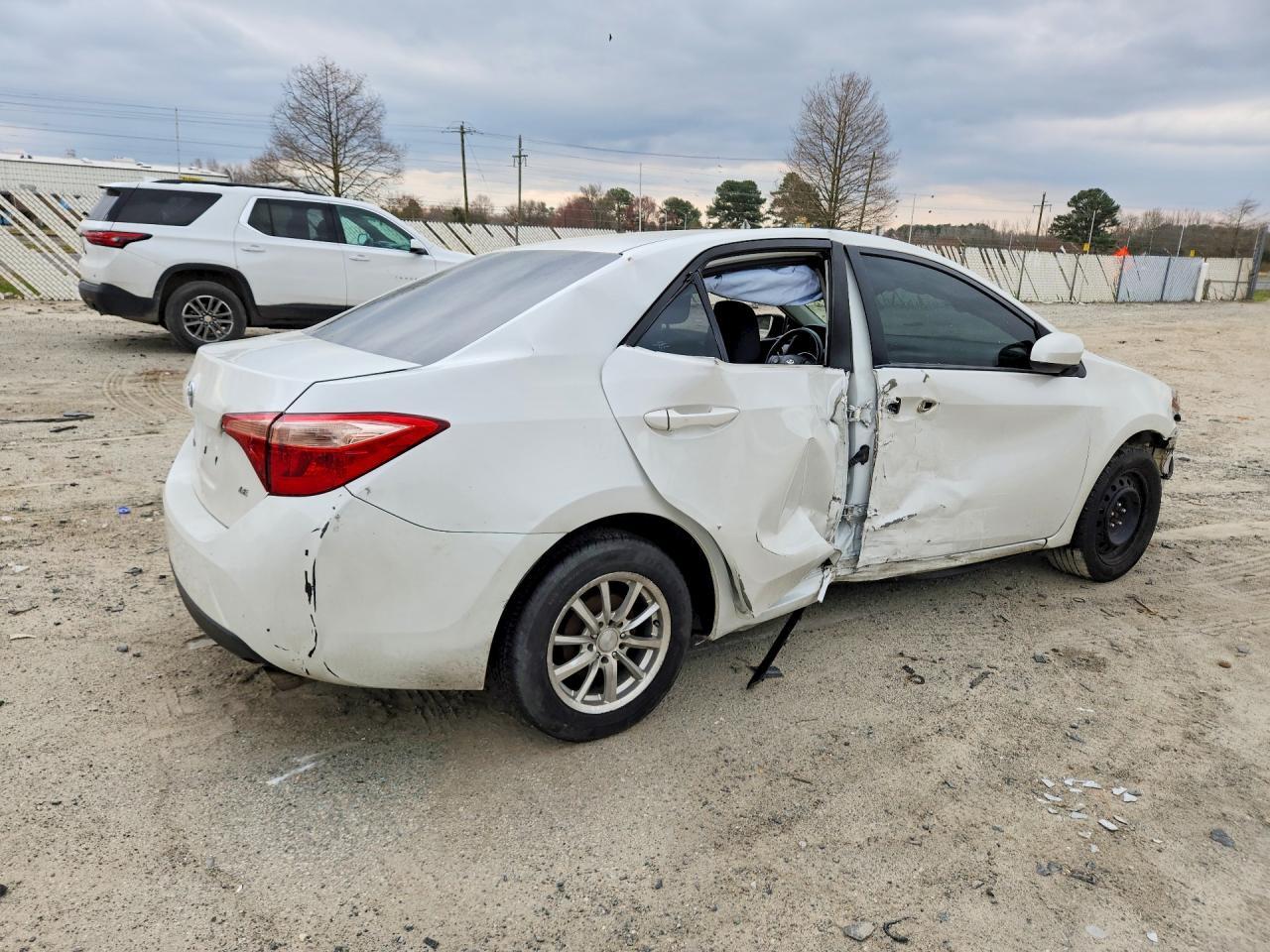 2018 Toyota Corolla Le - Image 3