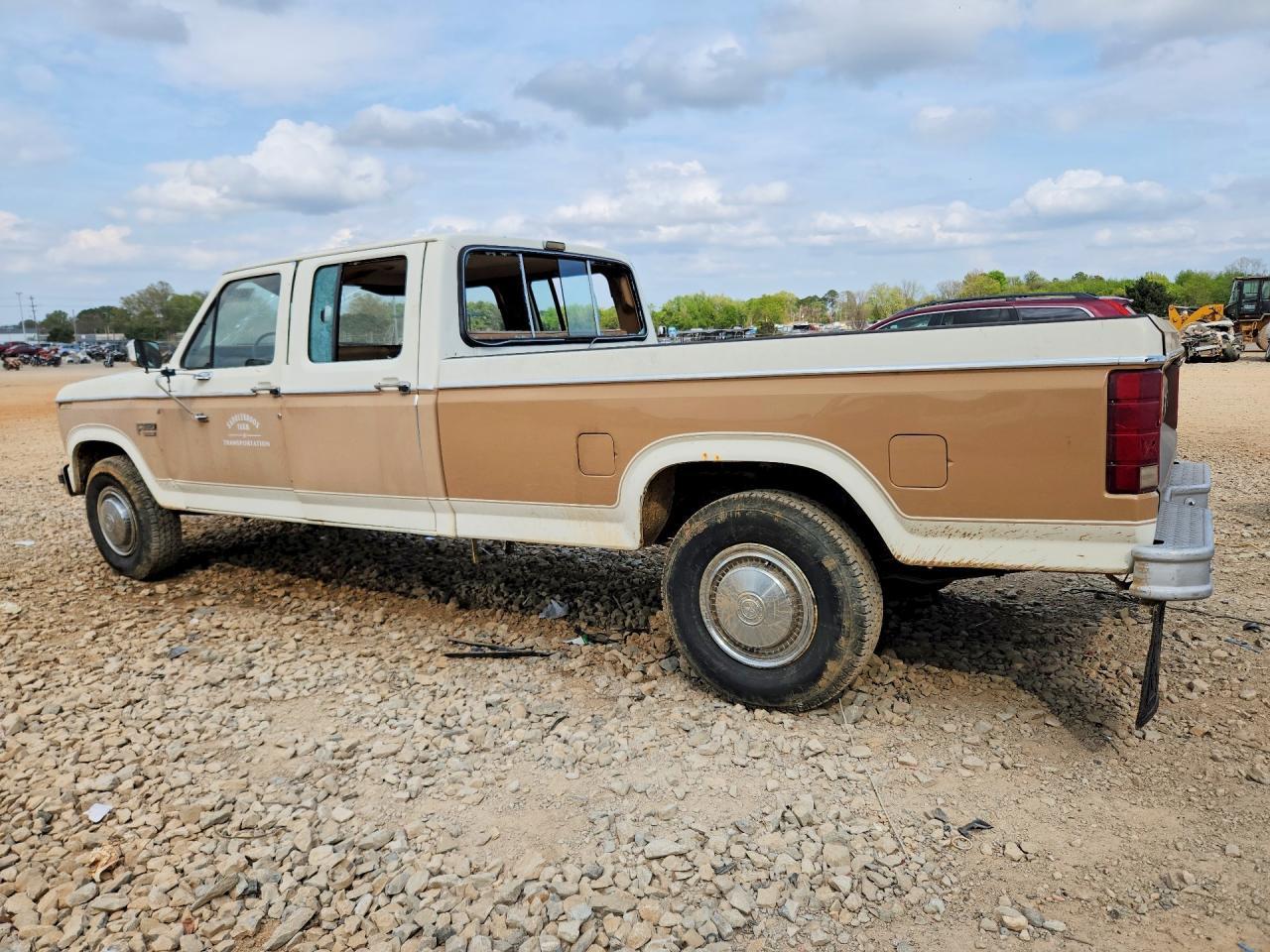 1983 Ford F350 - Фото 2