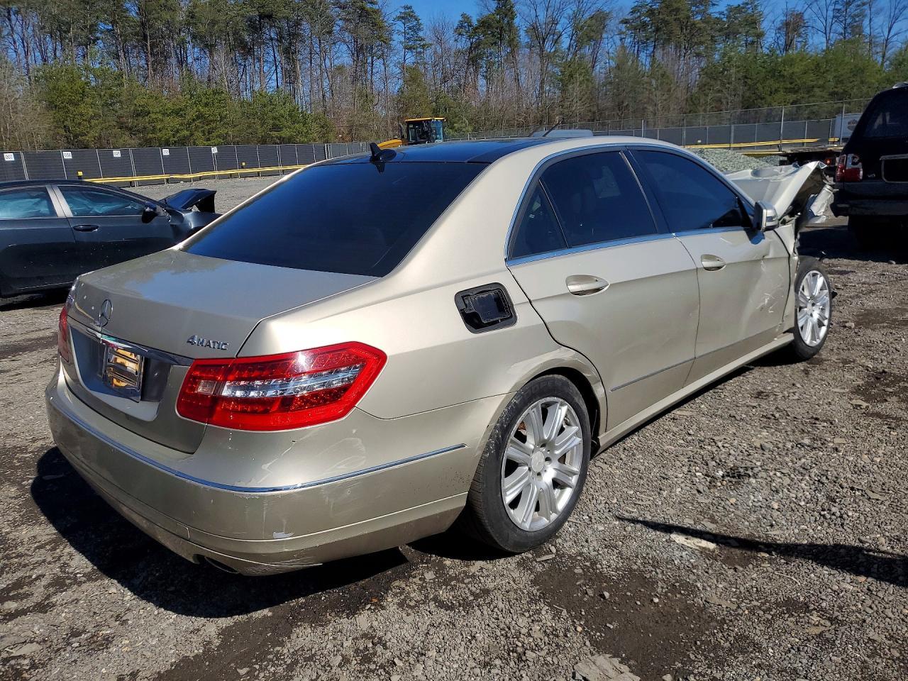 2012 Mercedes-Benz E 350 4Matic - Фото 3