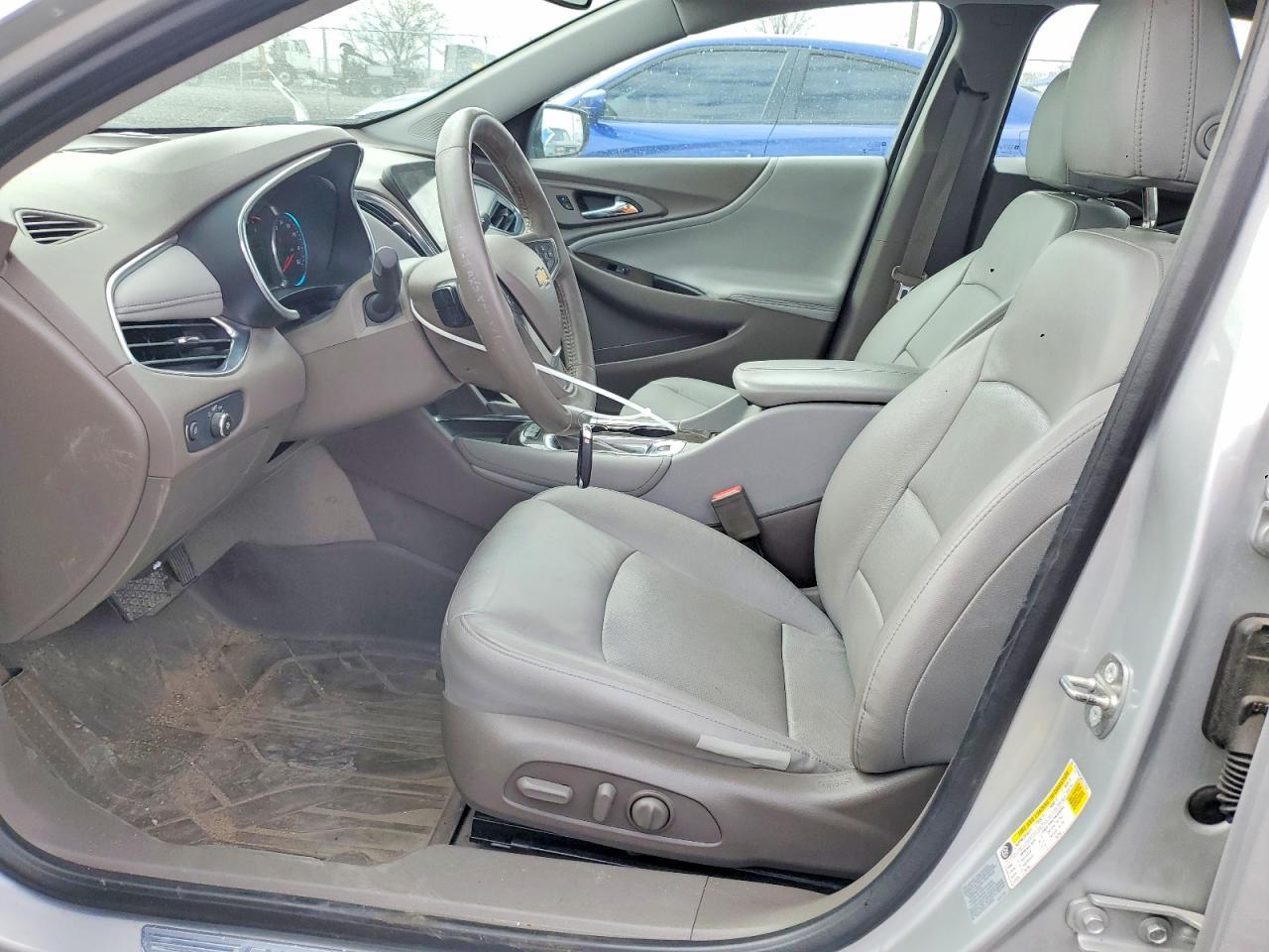 2017 Chevrolet Malibu Premier - Image 7
