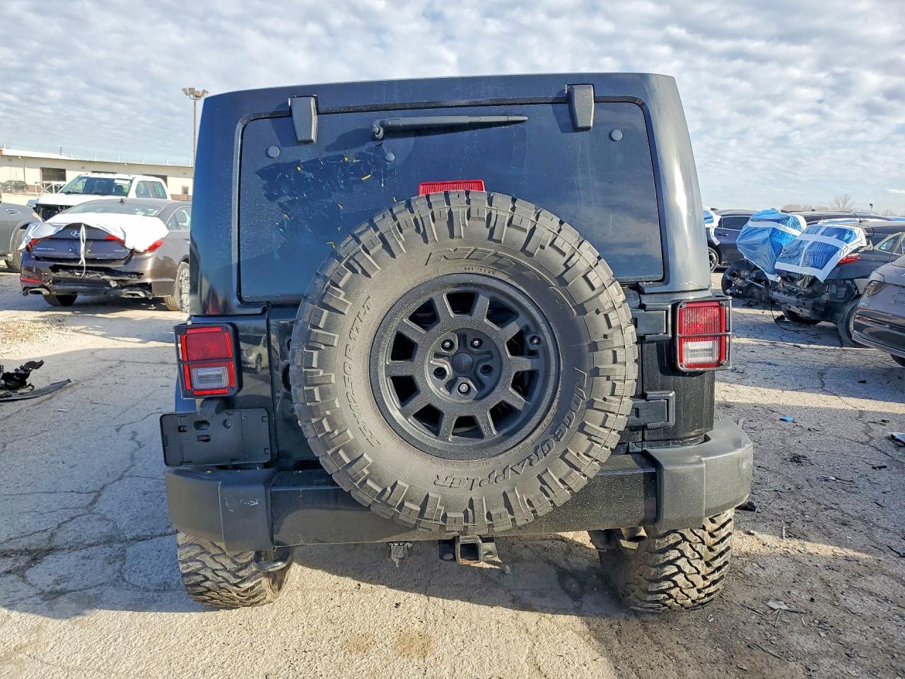 2015 Jeep Wrangler Unlimited Sahara - Фото 6