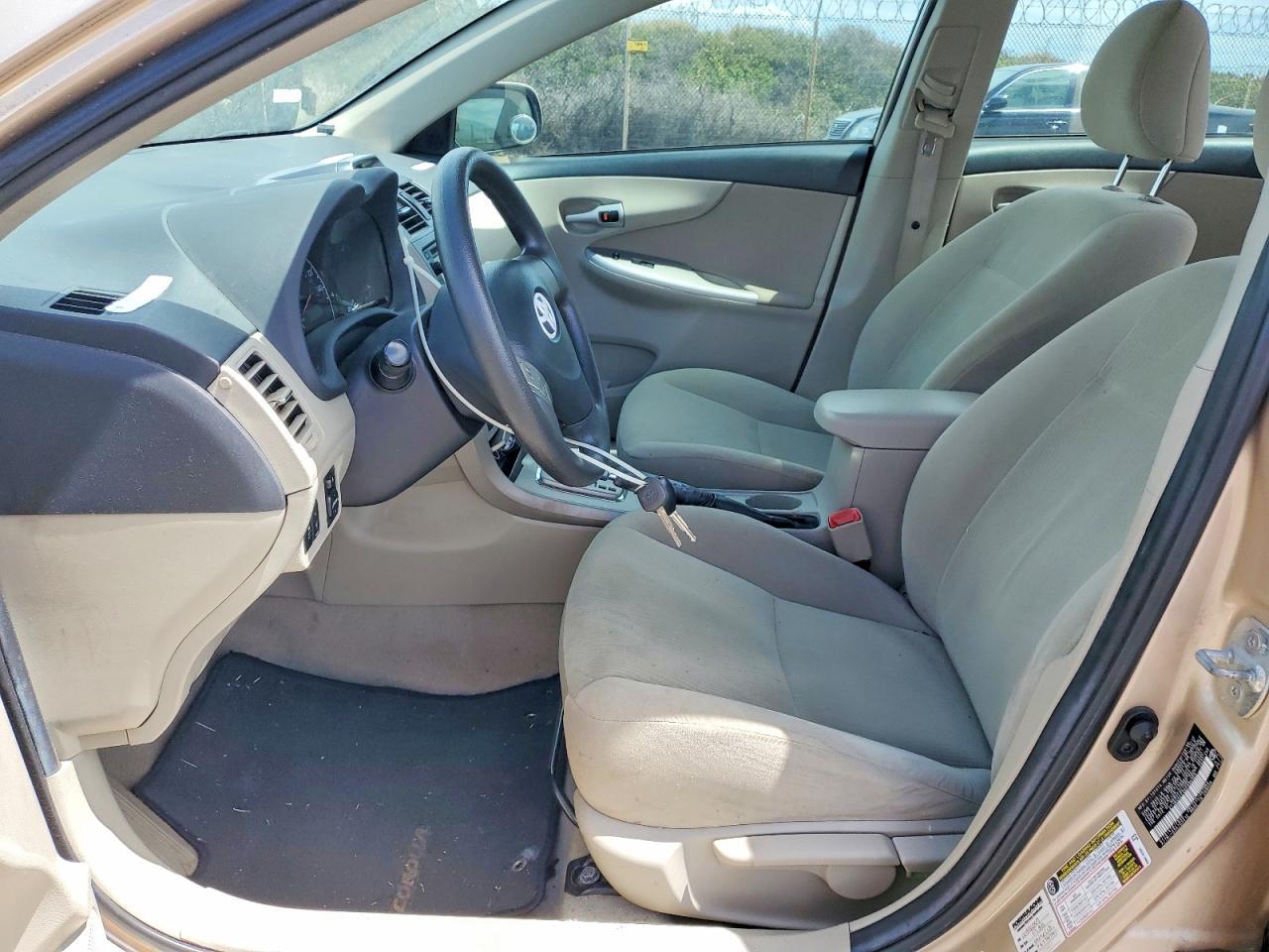 2013 Toyota Corolla L - Image 7