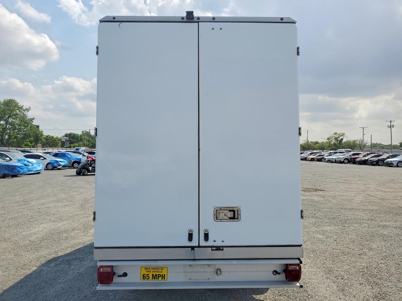 2021 Ford Transit Delivery Truck - Фото 6