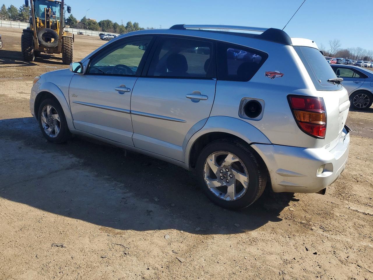 2005 Pontiac Vibe - Фото 2