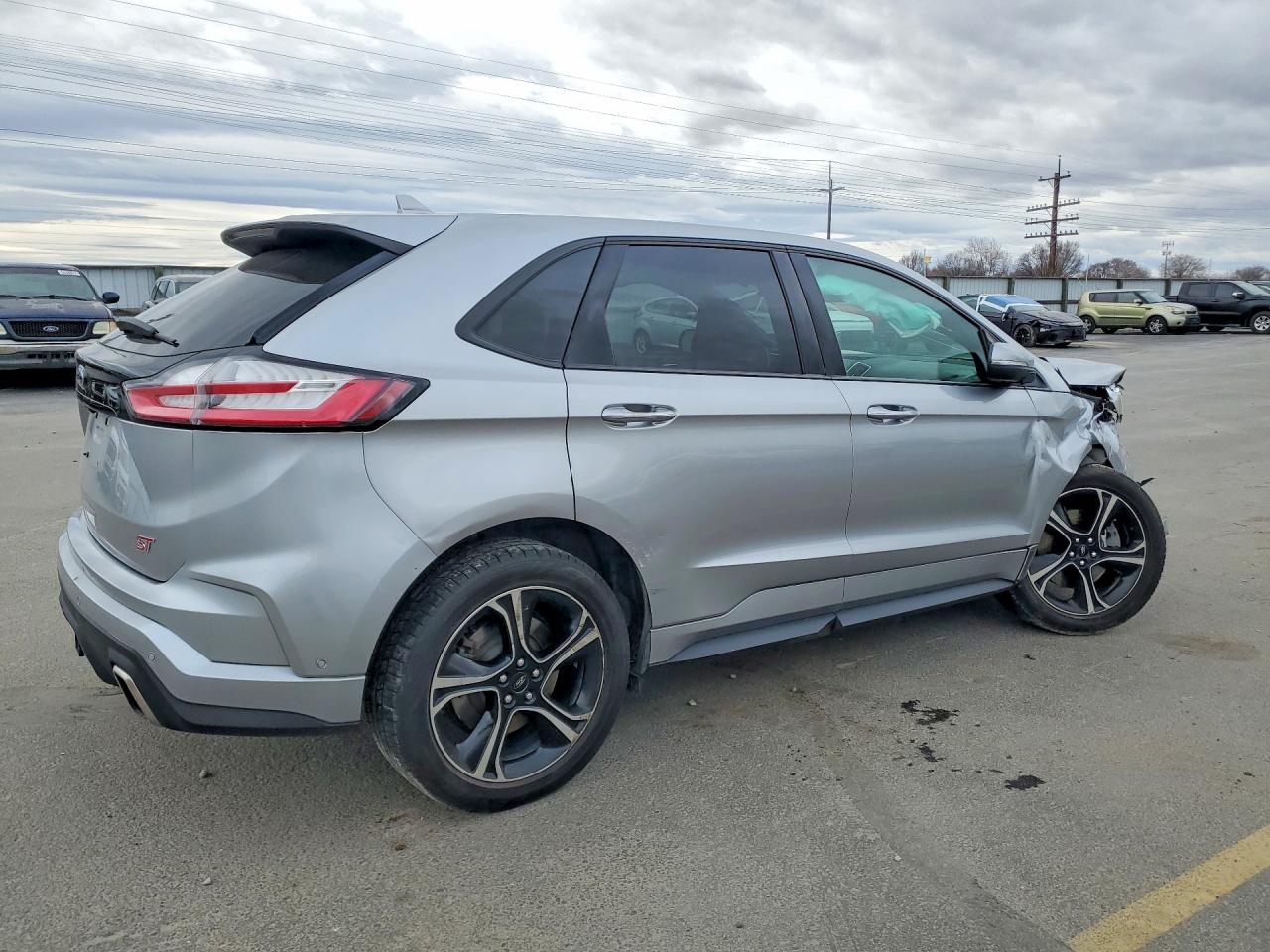 2020 Ford Edge St - Image 3
