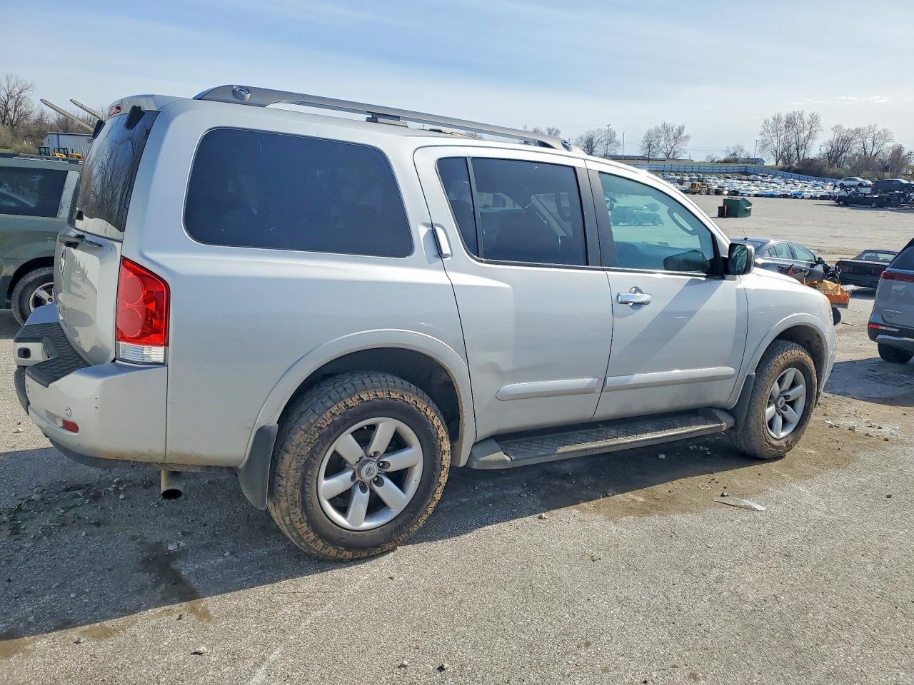 2012 Nissan Armada Sv - Image 3
