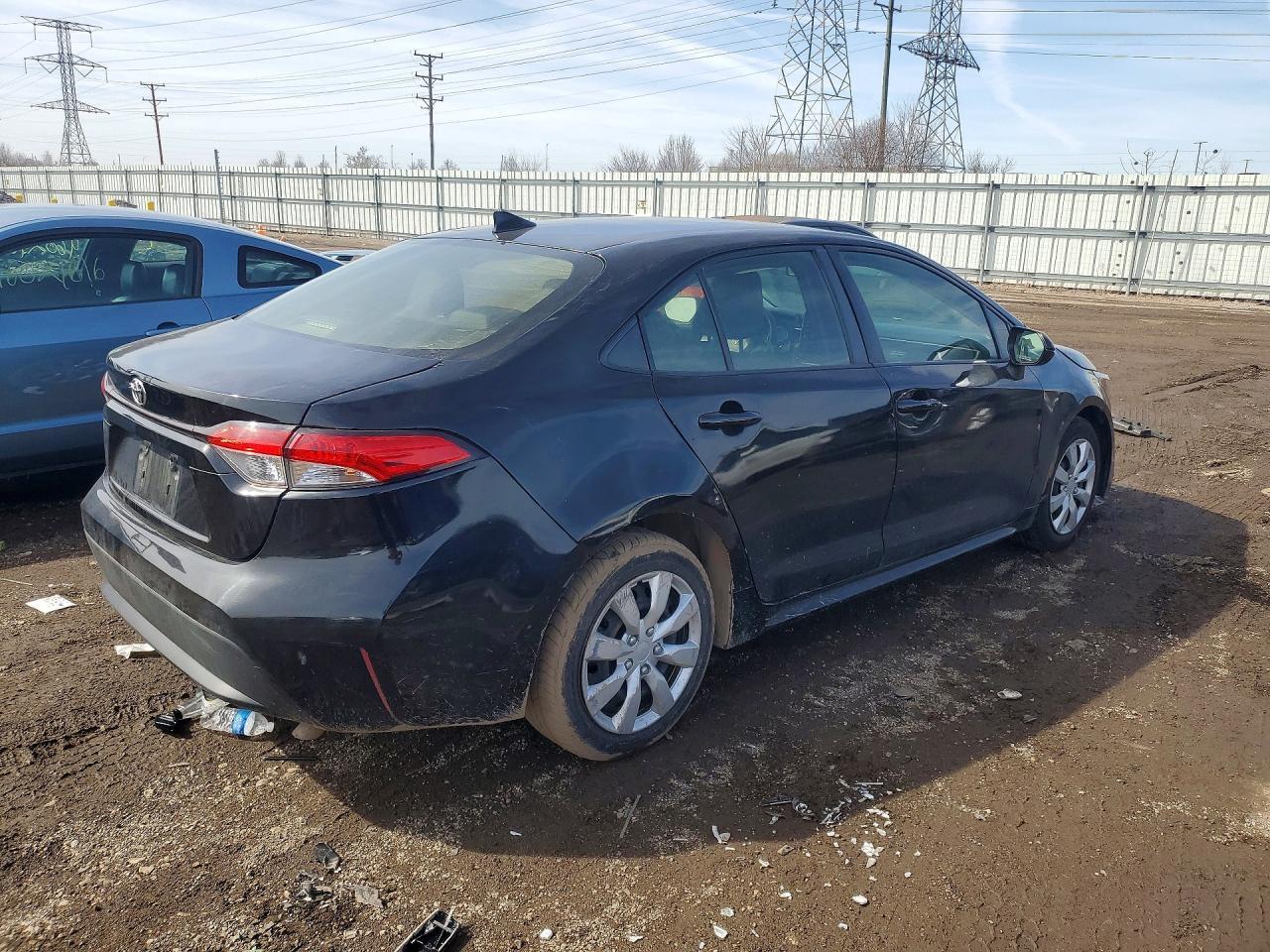 2021 Toyota Corolla Le - Image 3