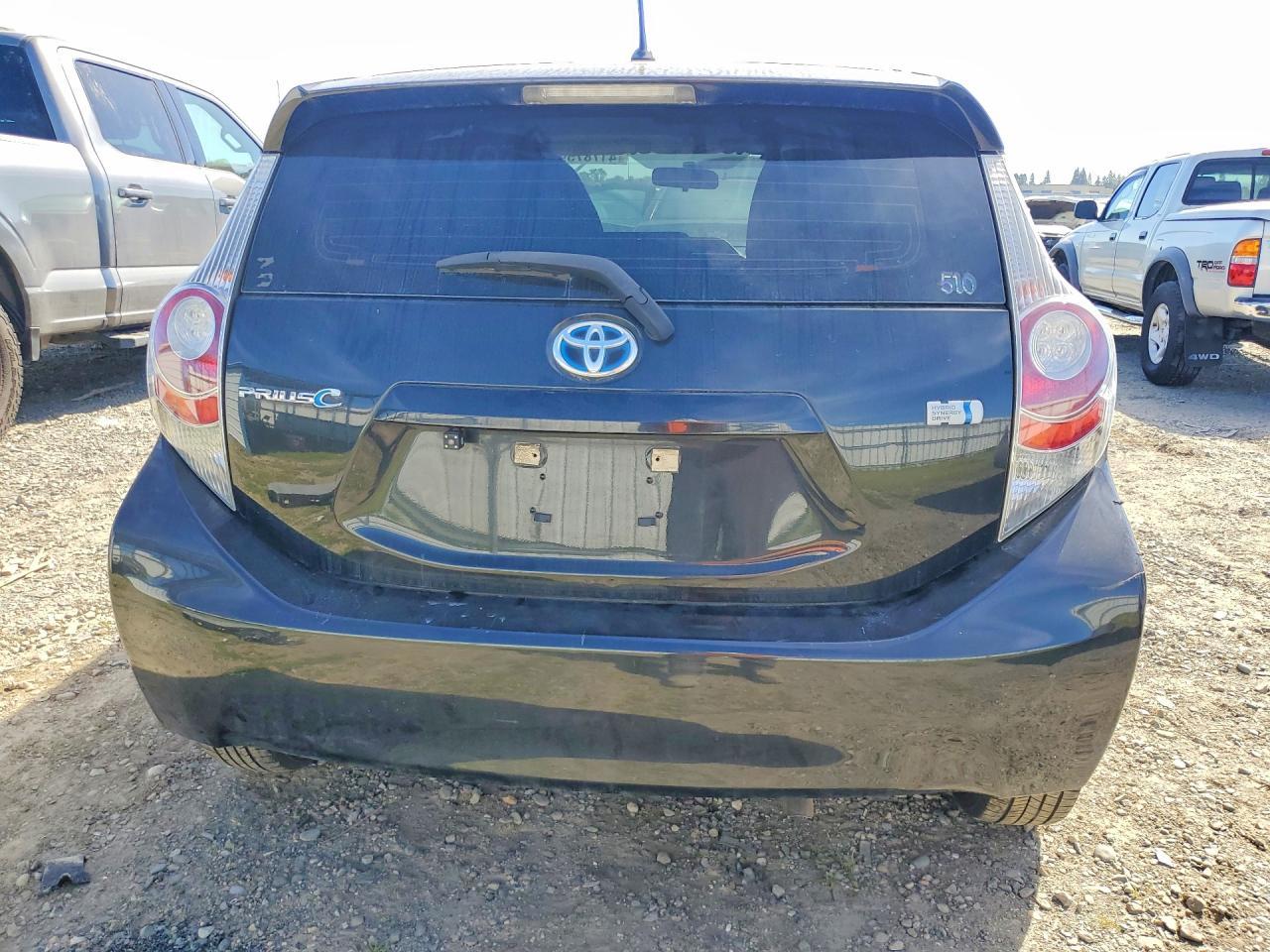 2013 Toyota Prius C One - Image 6