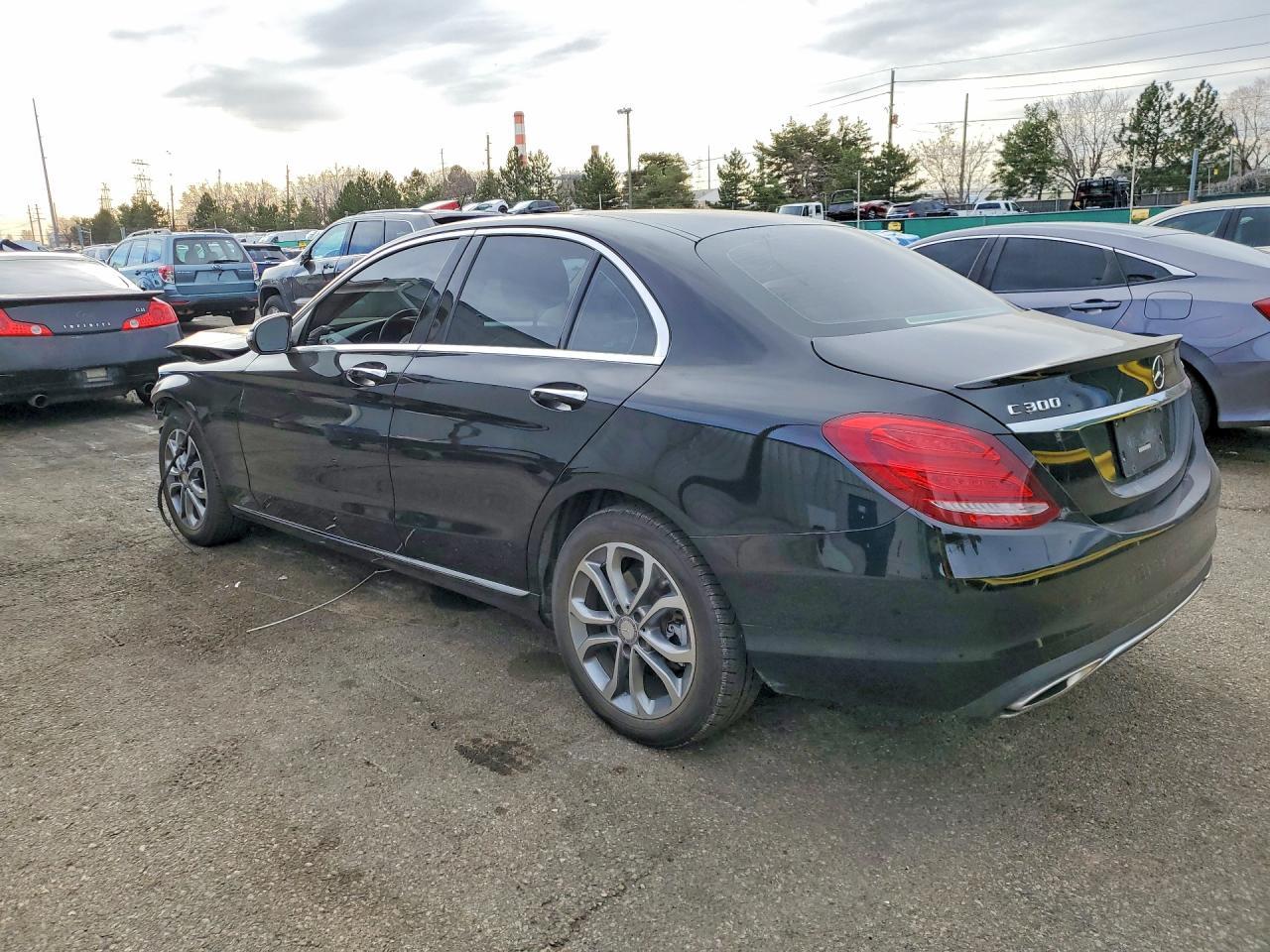2016 Mercedes-Benz C 300 4Matic - Фото 2