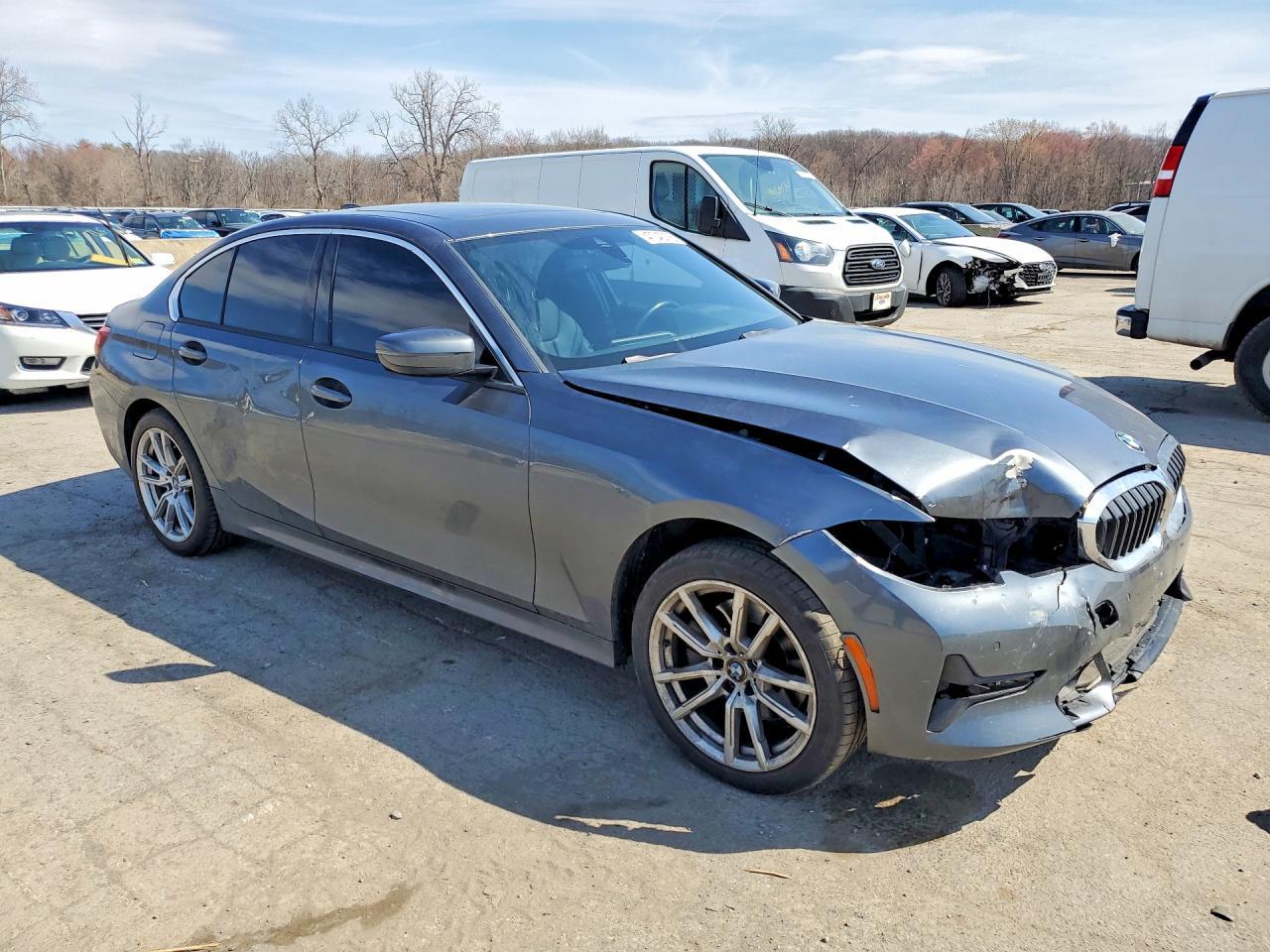 2019 BMW 330Xi - Фото 4