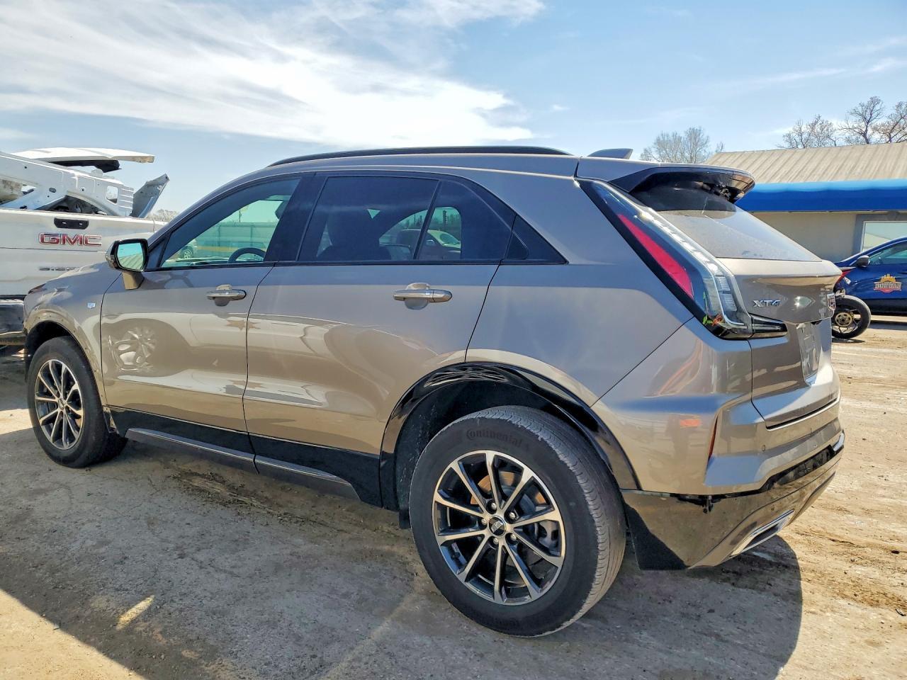 2024 Cadillac Xt4 Sport - Фото 2