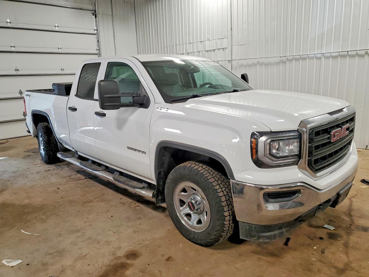 2017 GMC Sierra K1500 - Image 4