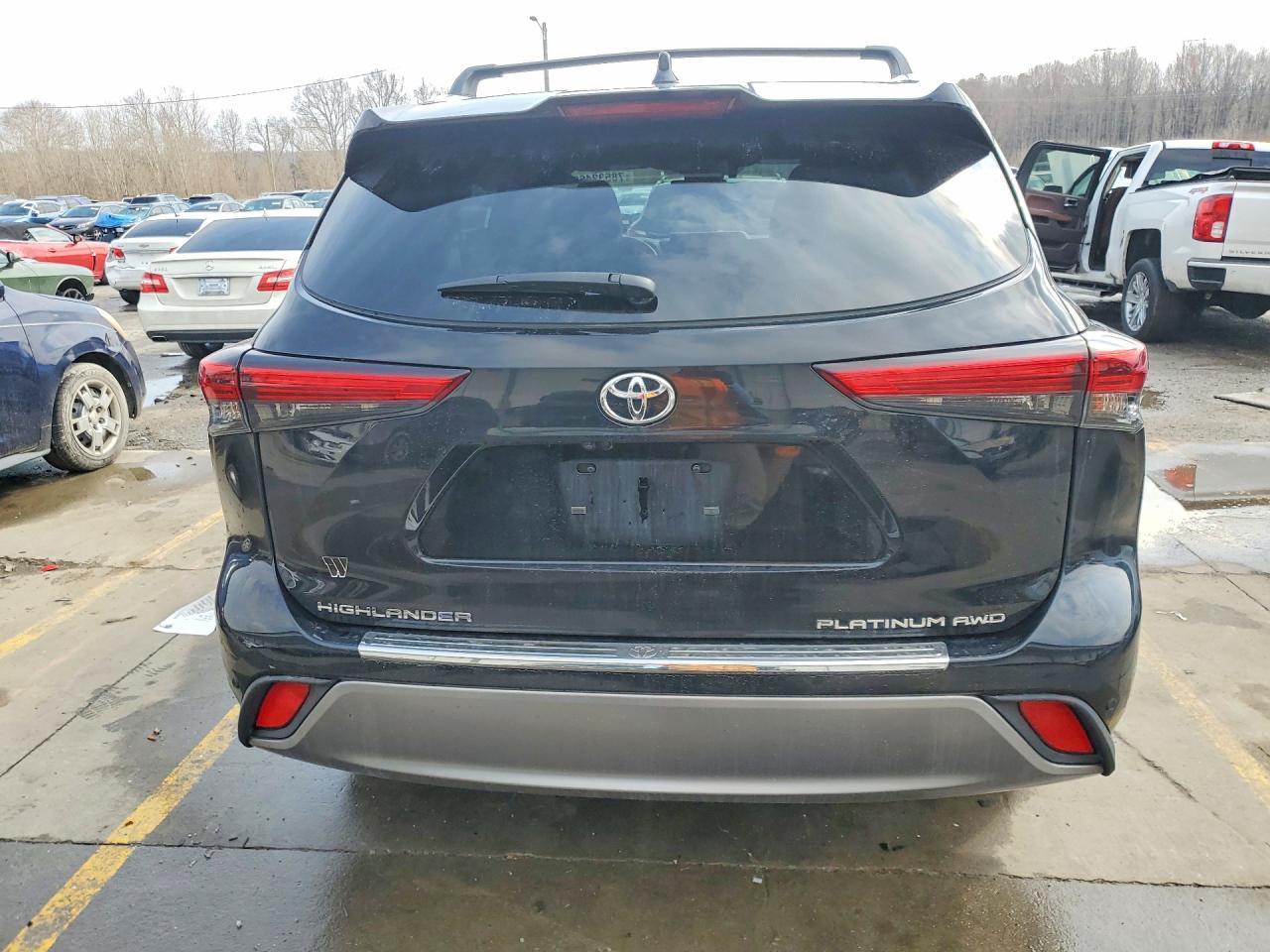 2021 Toyota Highlander Platinum - Фото 6