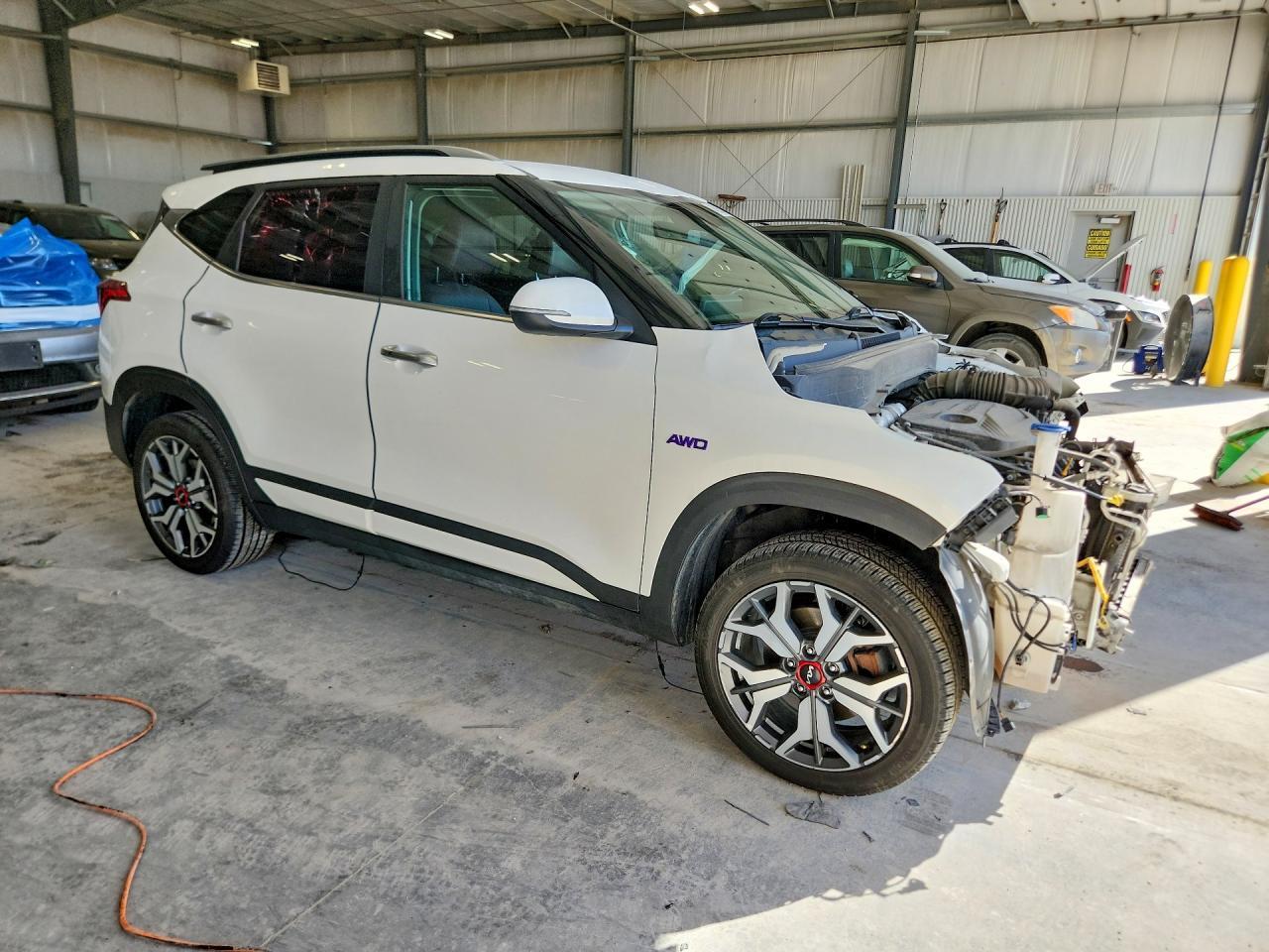 2023 Kia Seltos Sx - Фото 4