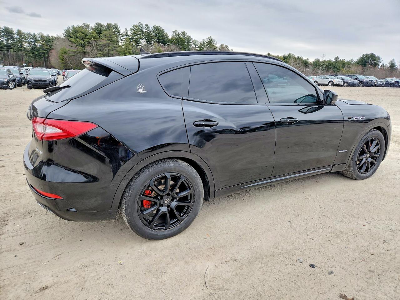 2017 Maserati Levante Luxury - Фото 3