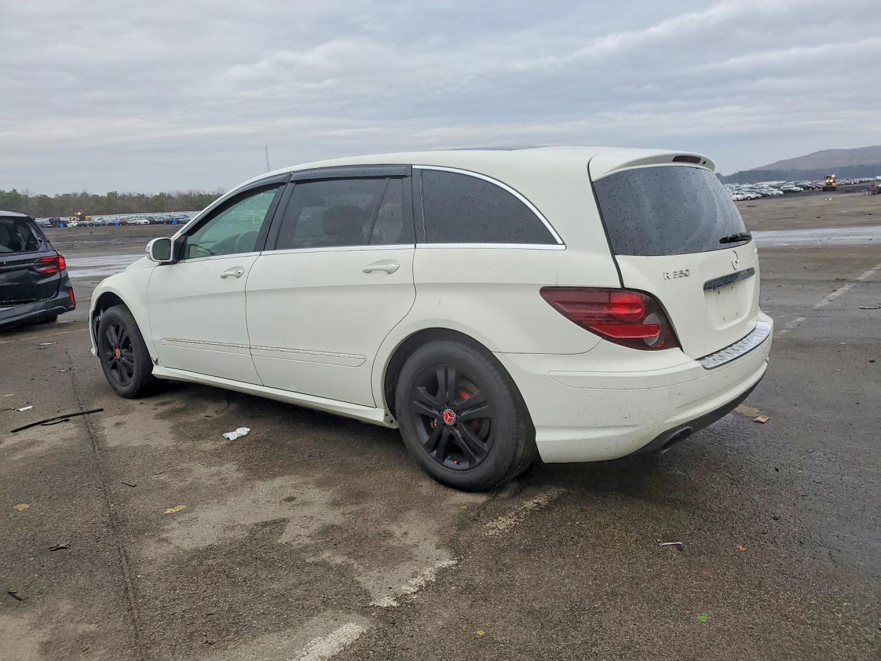 2009 Mercedes-Benz R 350 4Matic - Фото 2