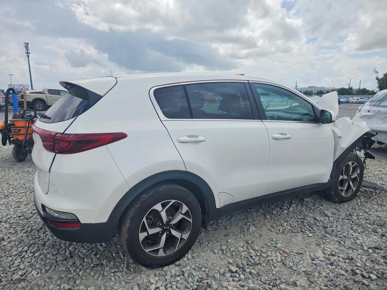 2022 Kia Sportage Lx - Фото 3
