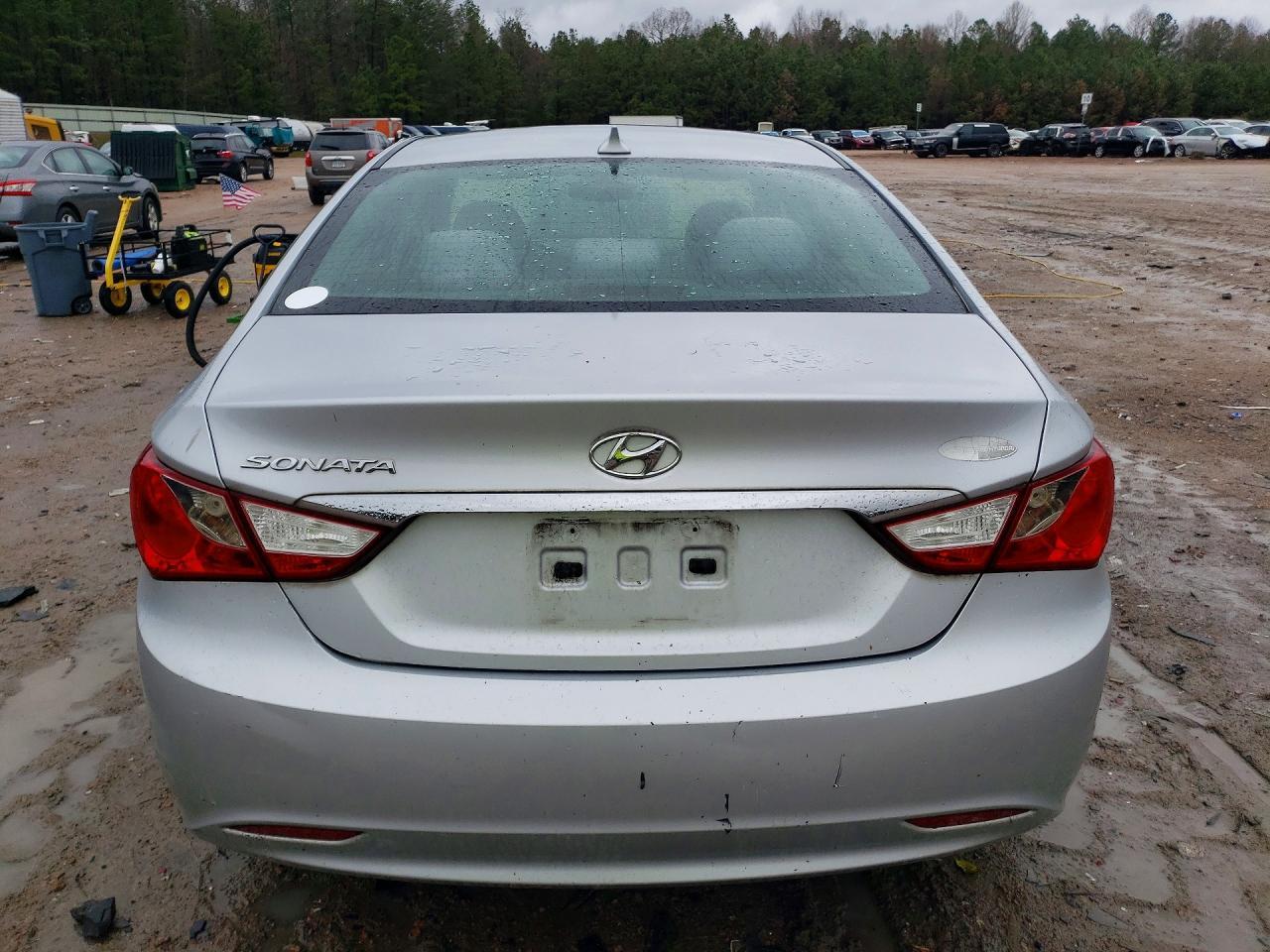 2013 Hyundai Sonata Gls - Image 6