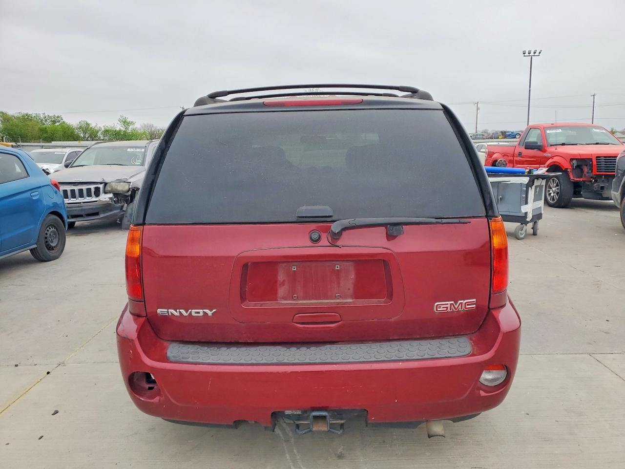 2007 GMC Envoy Denali - Image 6