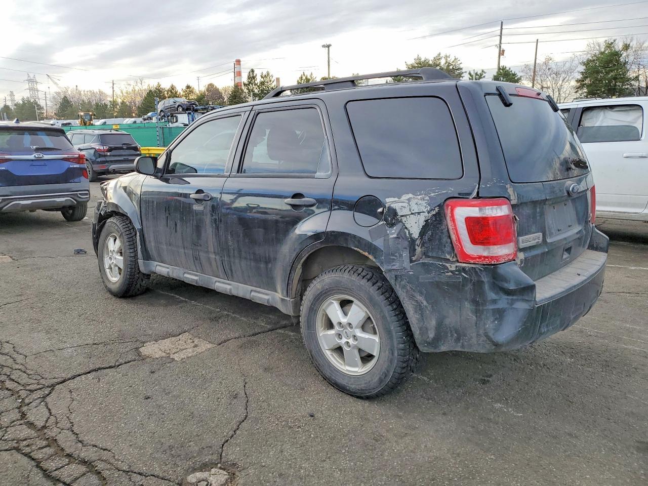 2010 Ford Escape - Image 2