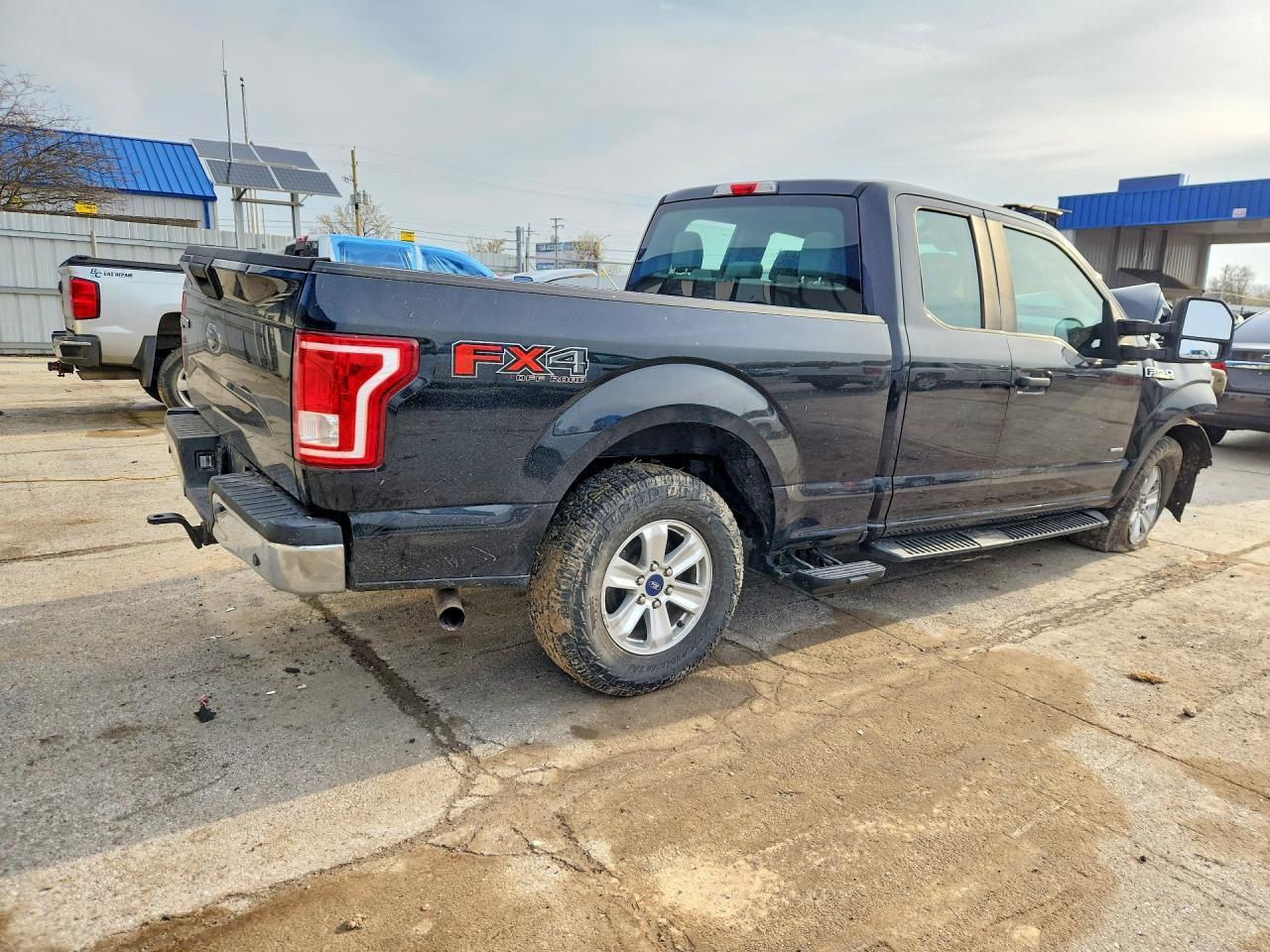 2015 Ford F150 Super Cab - Image 3