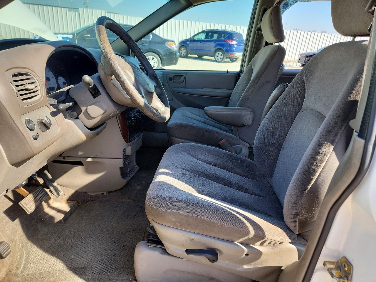2003 Chrysler Town & Country Lx - Фото 7