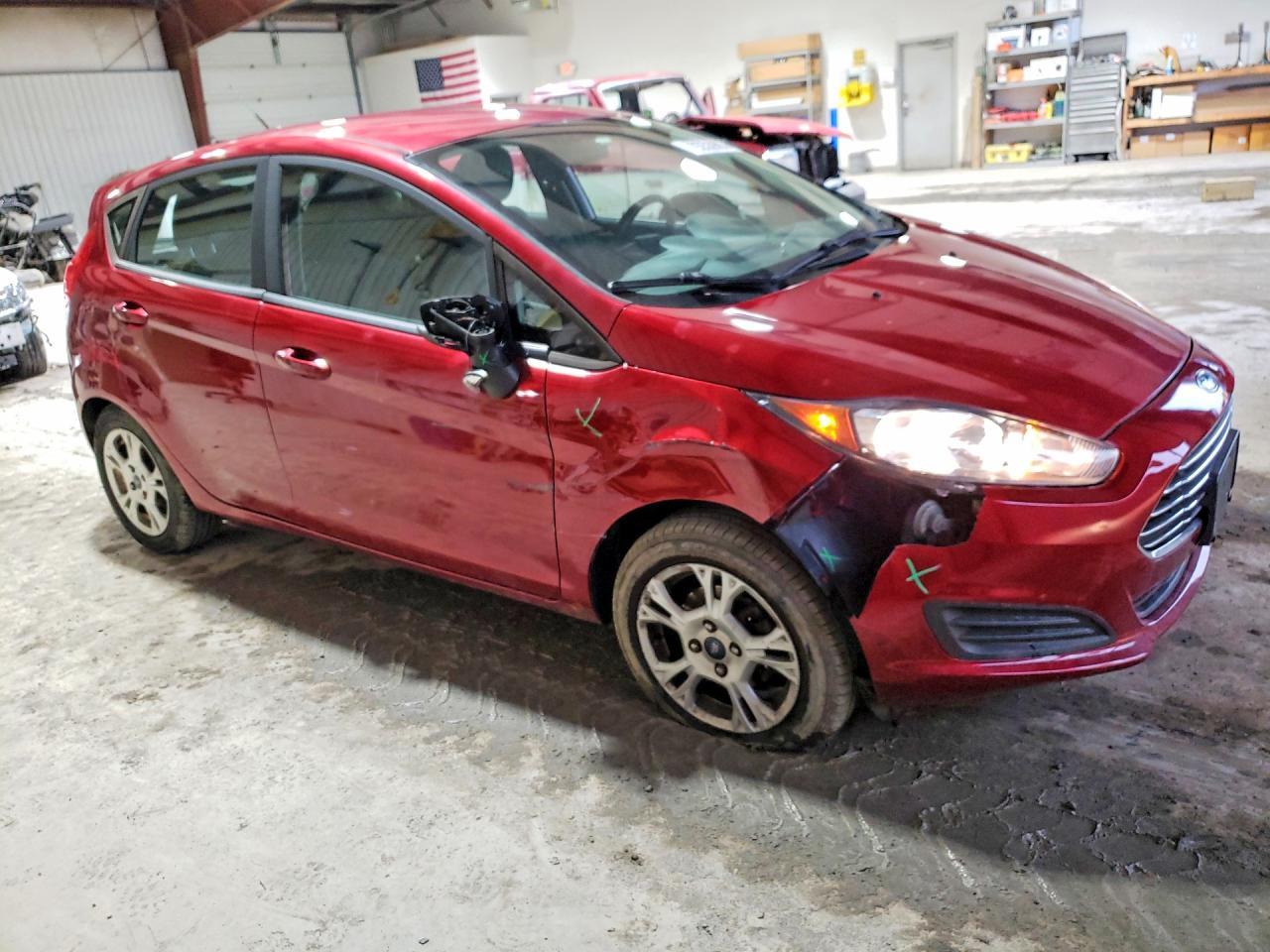 2015 Ford Fiesta Se - Фото 4