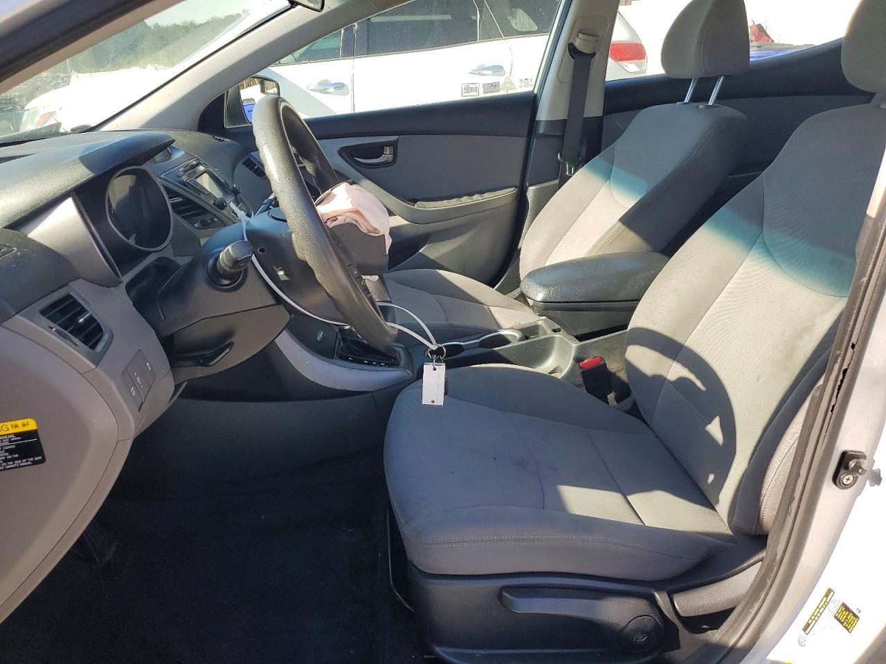 2015 Hyundai Elantra Se - Фото 7