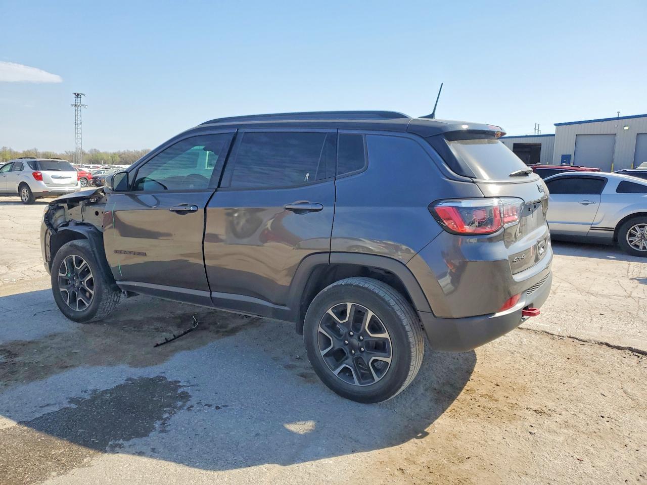 2019 Jeep Compass Trailhawk - Фото 2