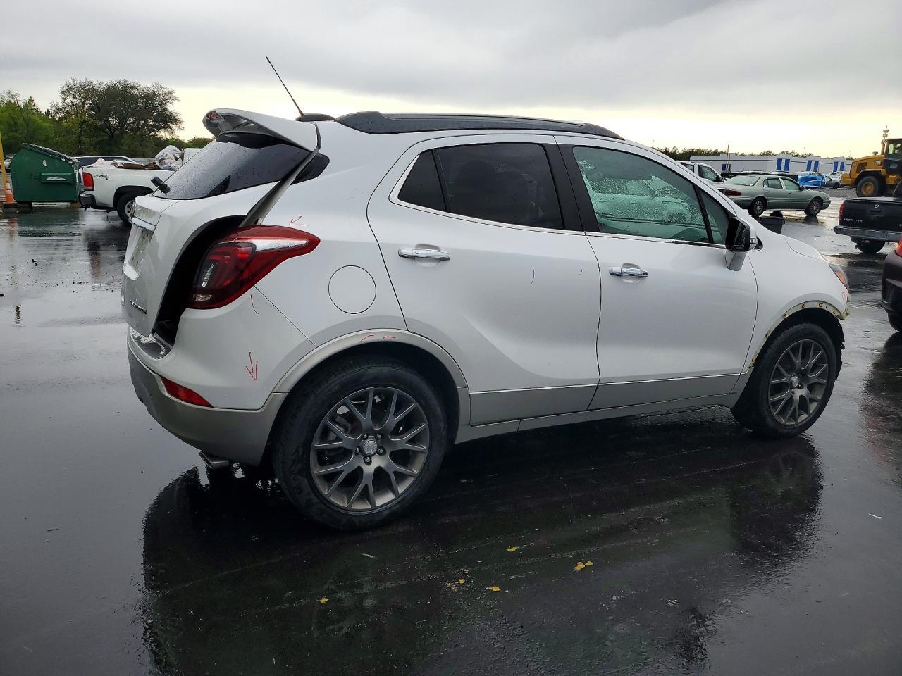 2018 Buick Encore Sport Touring - Image 3