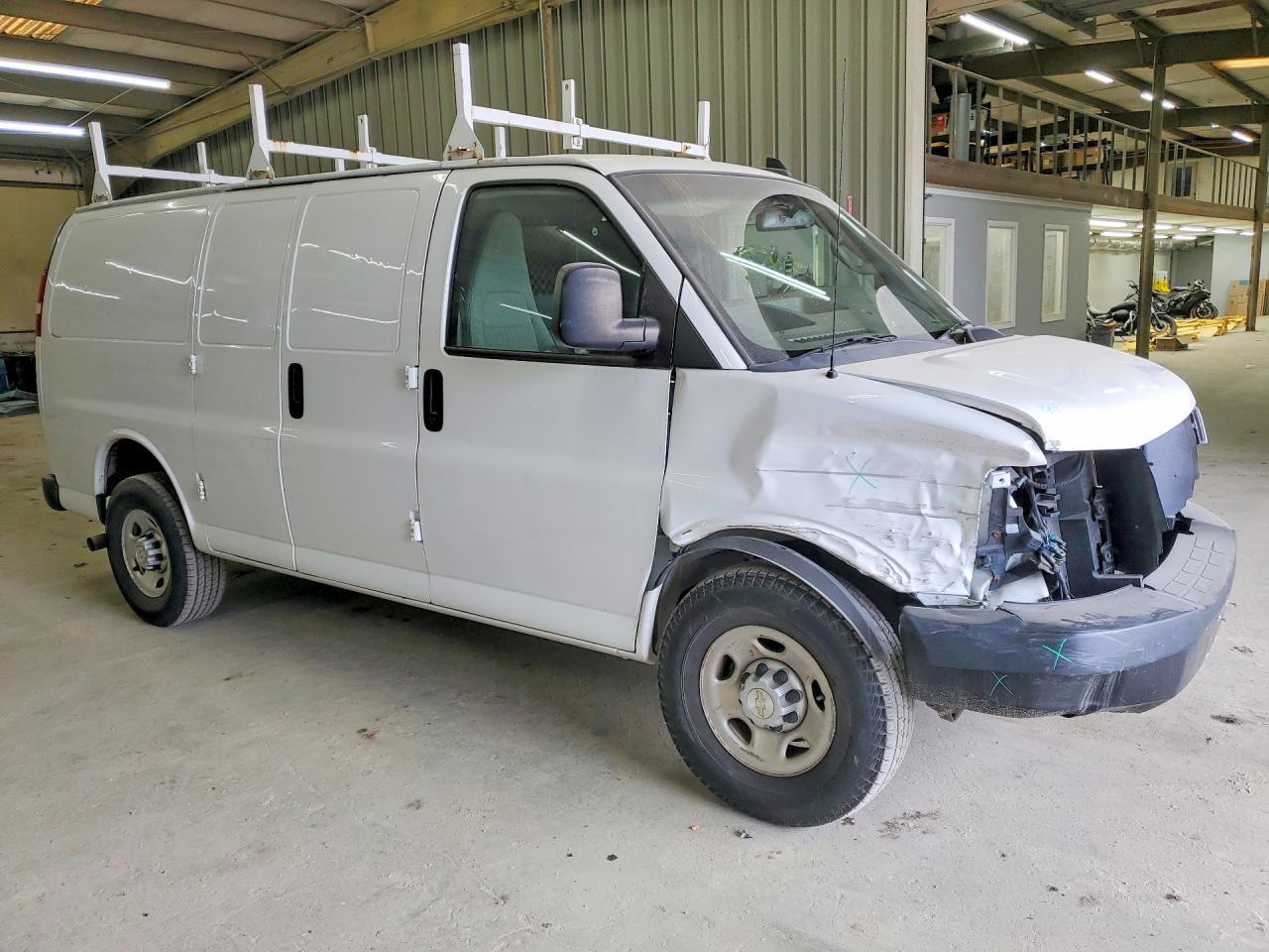 2021 Chevrolet Express G2500 - Фото 4